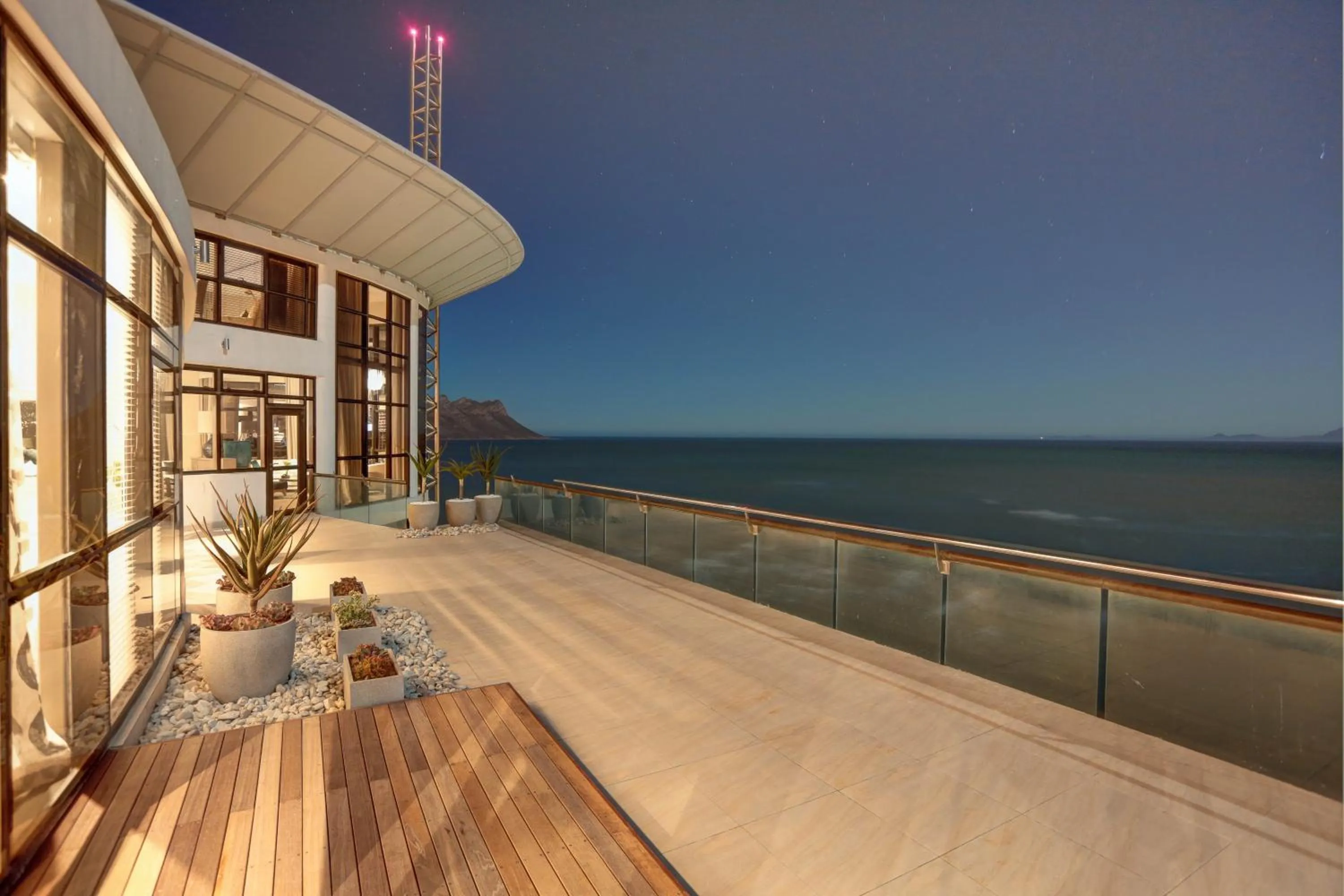 Balcony/Terrace in Ocean View Penthouse