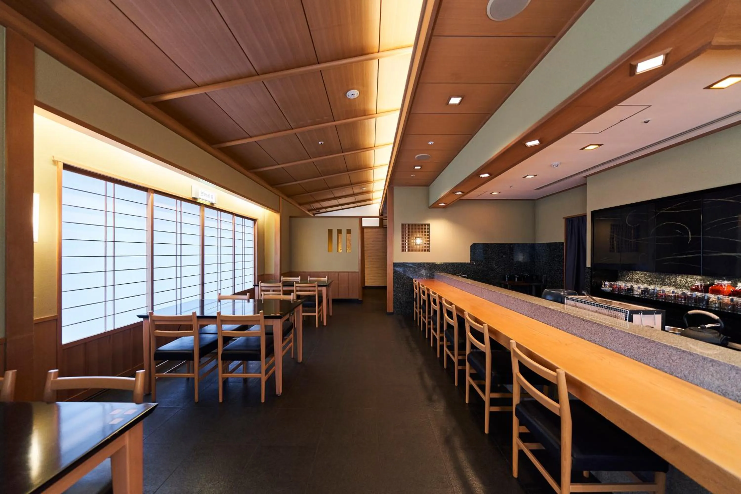 Restaurant/places to eat in Hotel Grand Tiara Minaminagoya