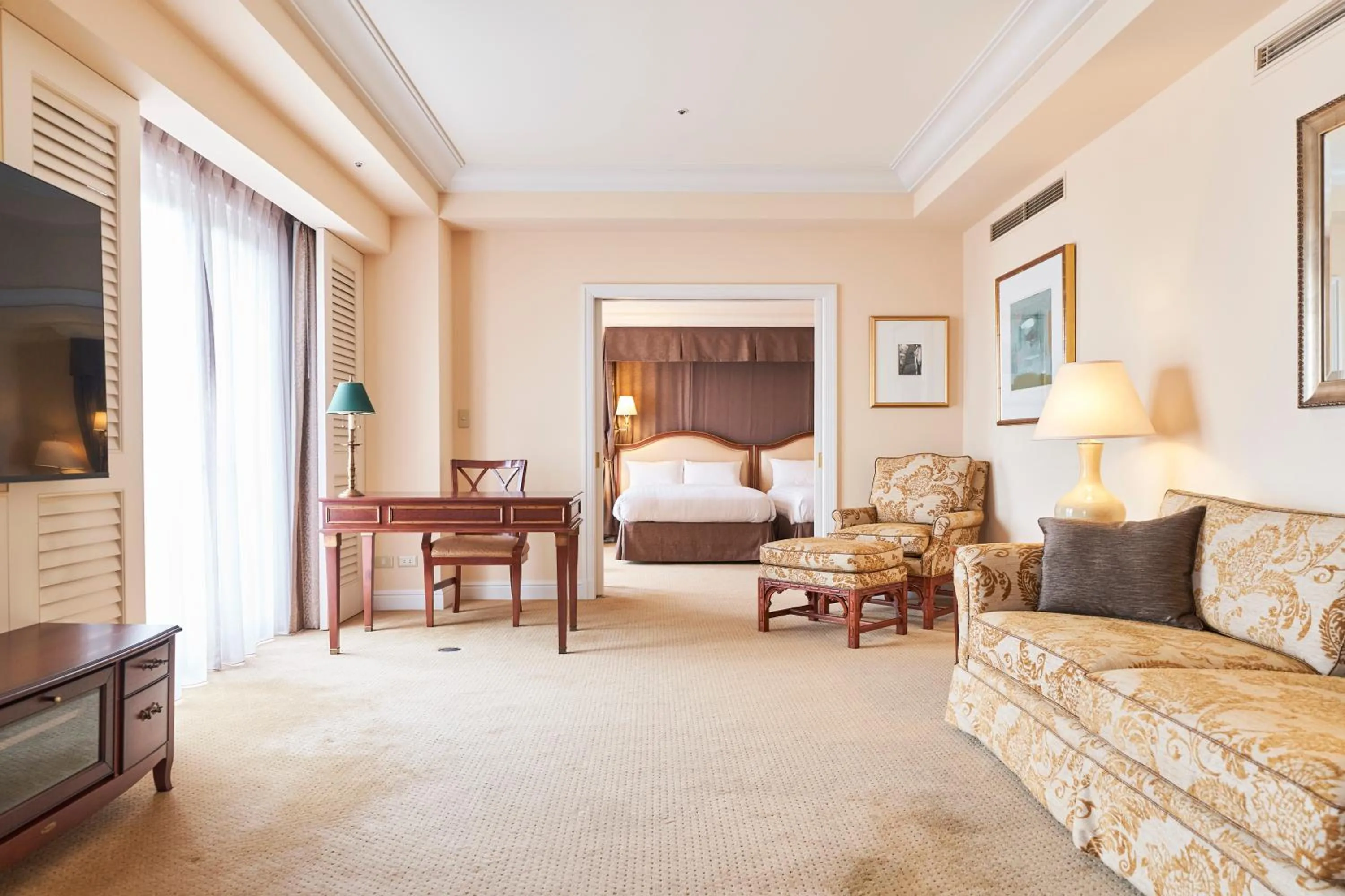 TV and multimedia, Bed in Hotel Grand Tiara Minaminagoya