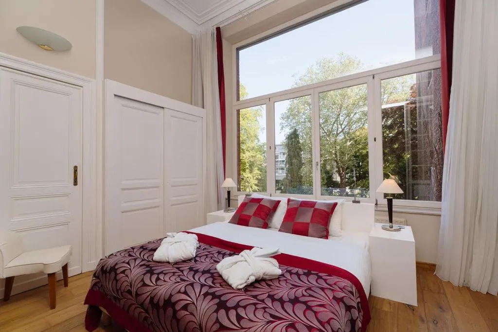 Bed in Park Hotel Brussels