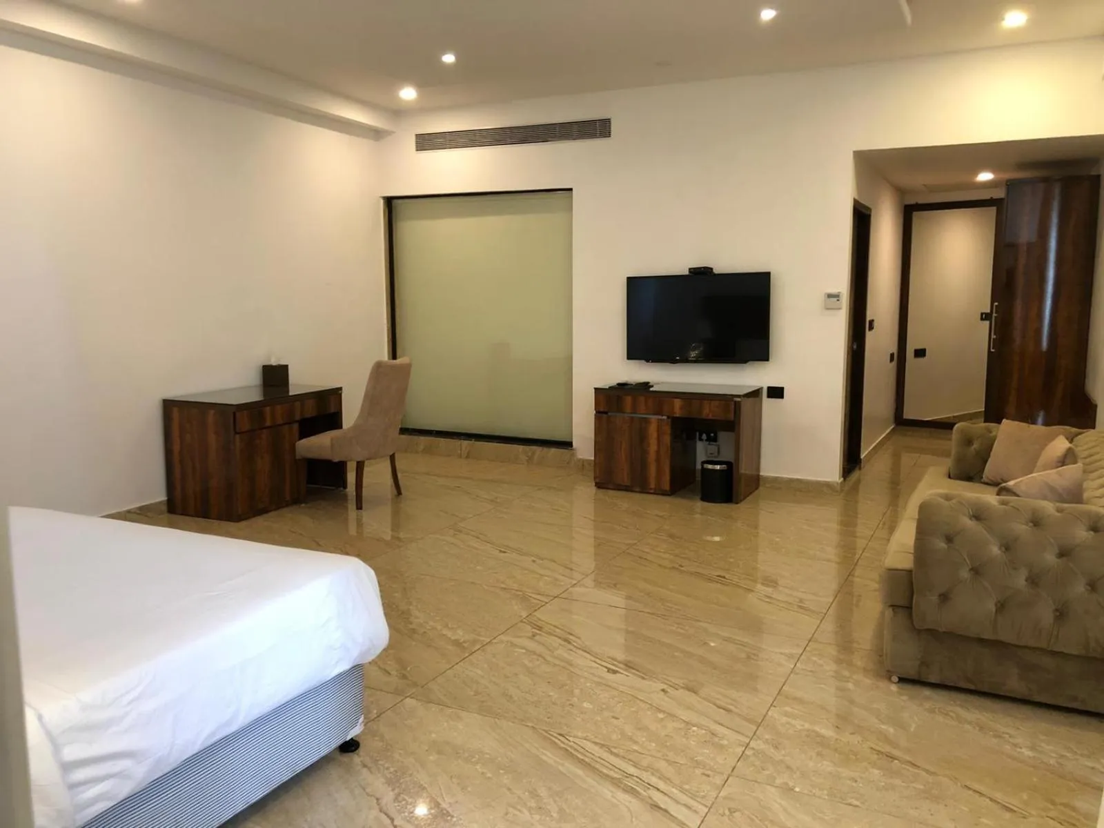 TV and multimedia in Park Regis Goa