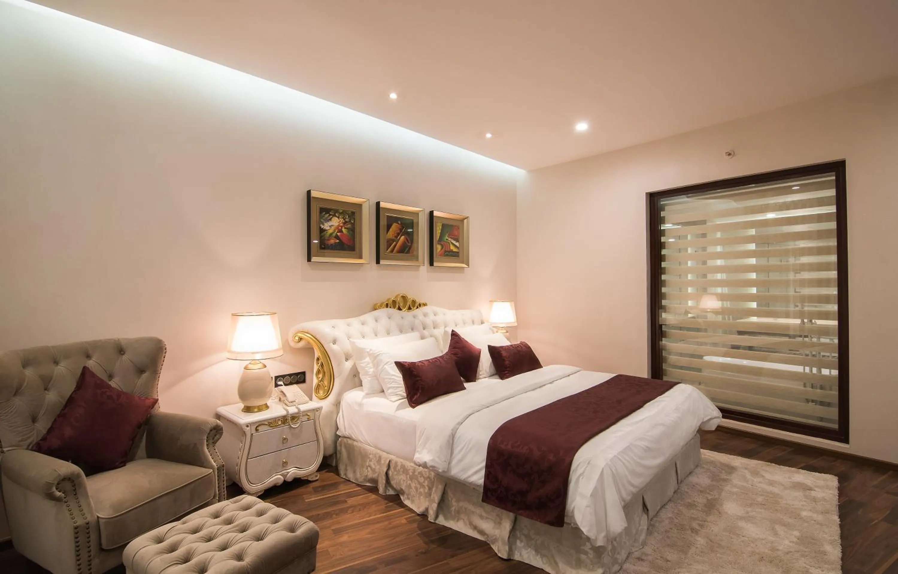 Photo of the whole room in Park Regis Goa