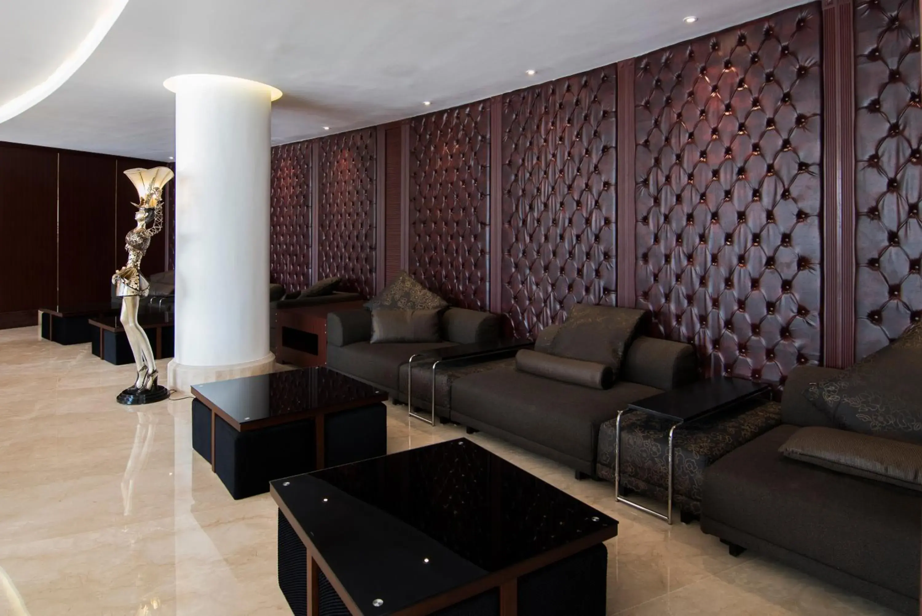 Lounge or bar in Park Regis Goa Lounge or bar in Park Regis Goa