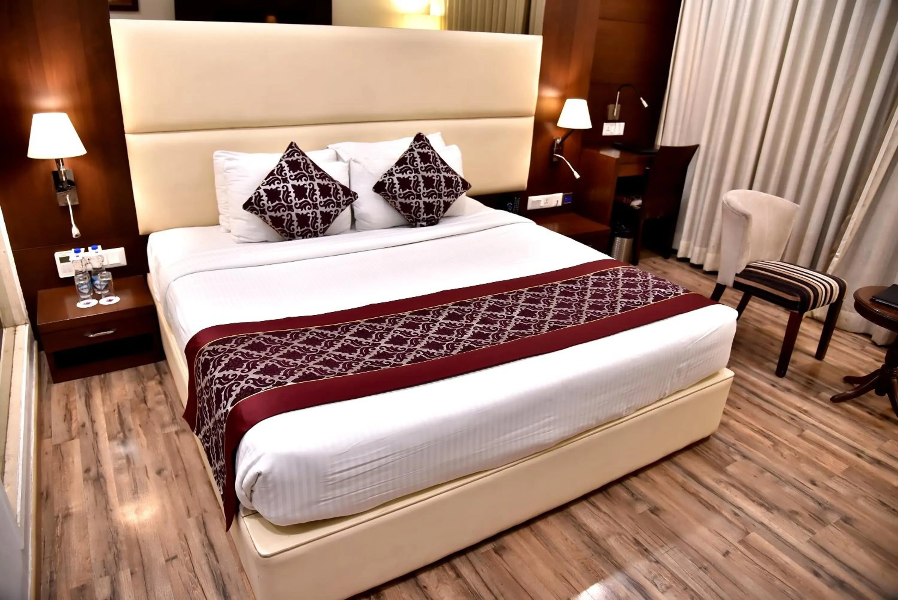 Bed in Clarks Inn Suites Gwalior