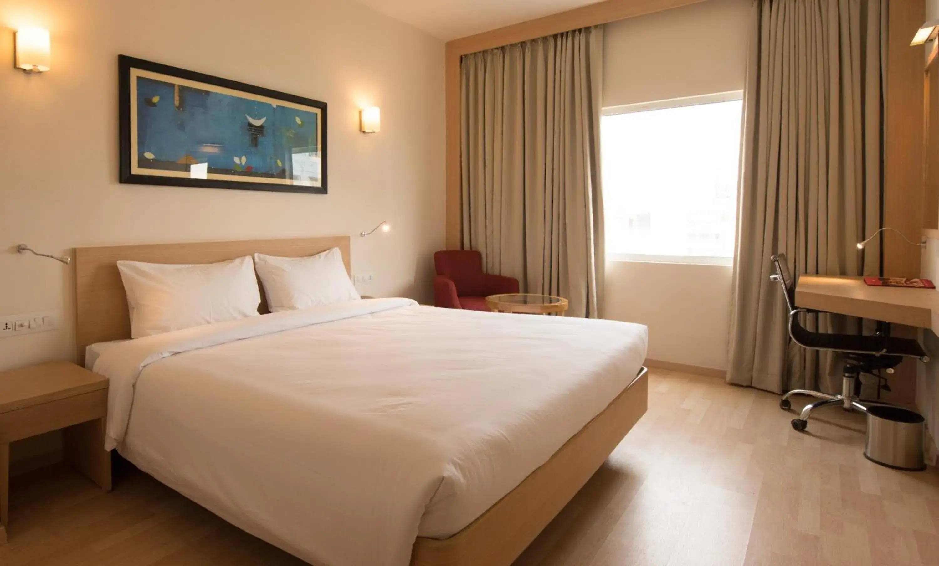 Standard Double Room in Red Fox by Lemon Tree Hotels, Tiruchirappalli Trichy Standard Double Room in Red Fox by Lemon Tree Hotels, Tiruchirappalli Trichy