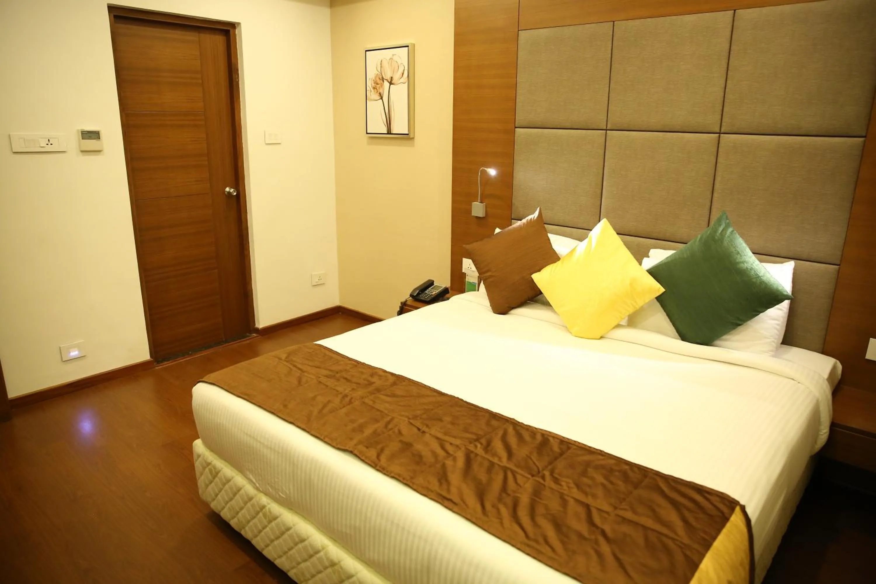 Bed in Khanna Fiesta - A Bergamont Hotel, Vellore