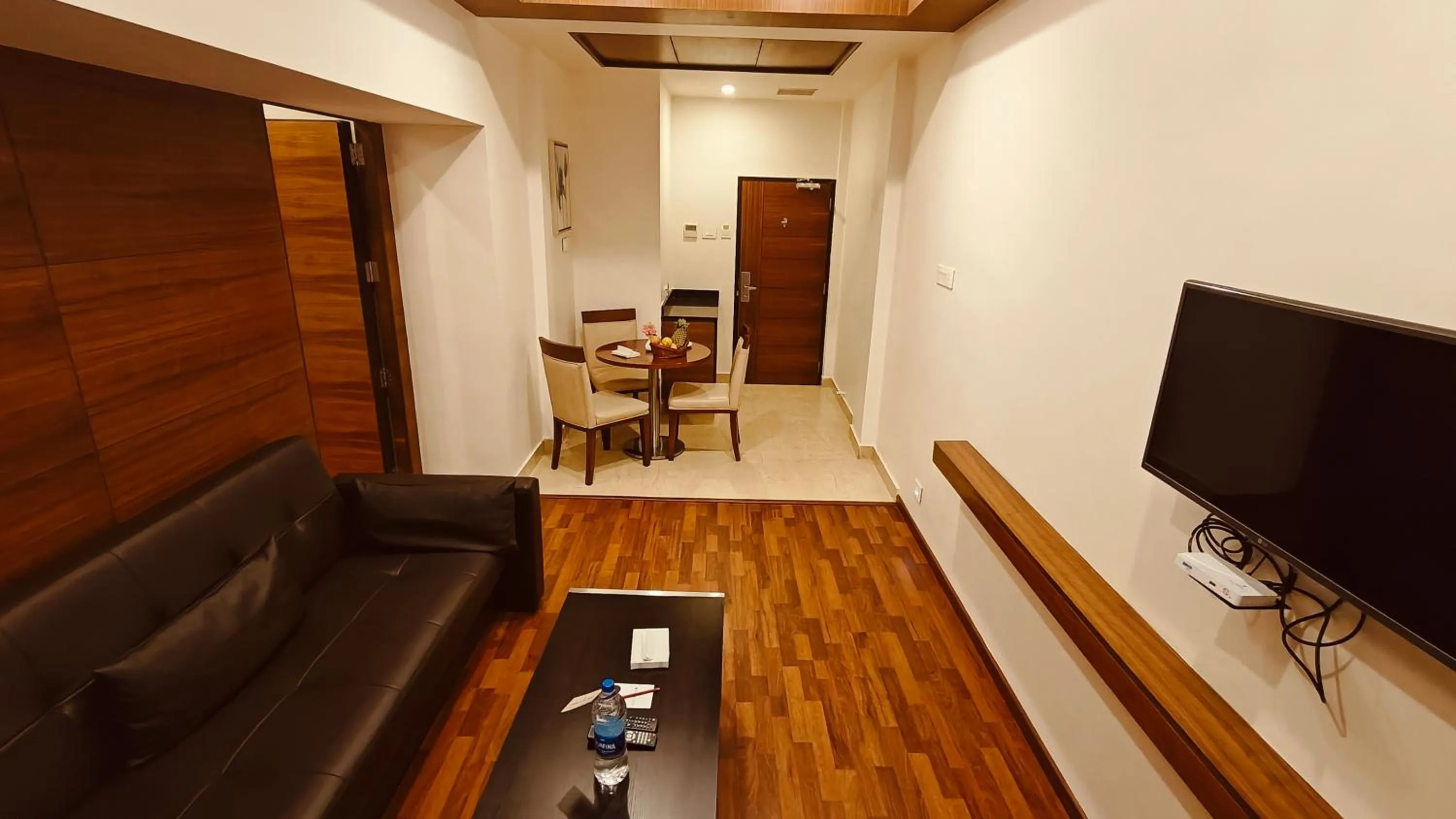 TV and multimedia in Khanna Fiesta - A Bergamont Hotel, Vellore