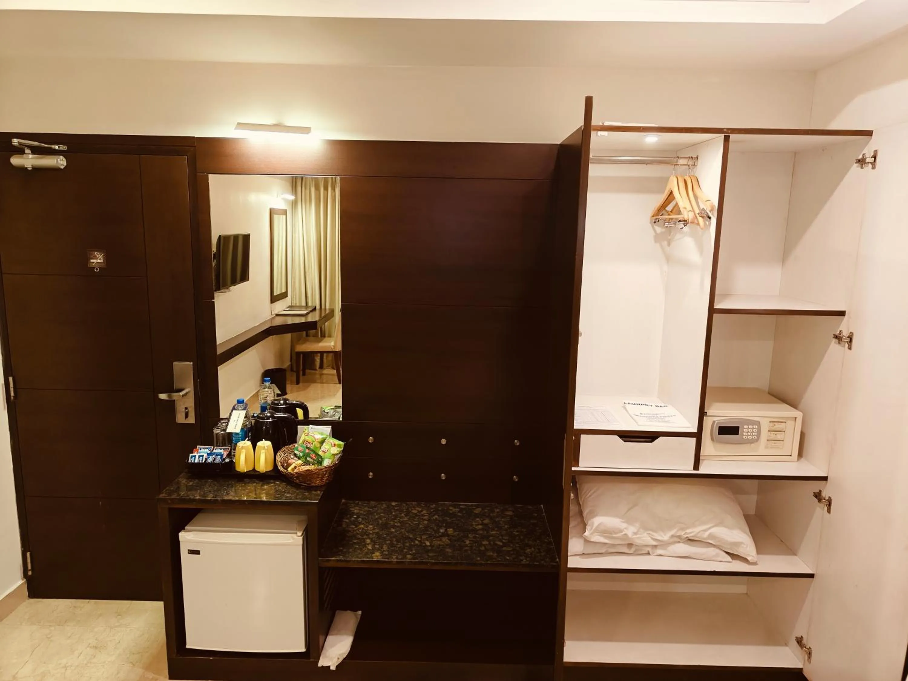 Bedroom in Khanna Fiesta - A Bergamont Hotel, Vellore