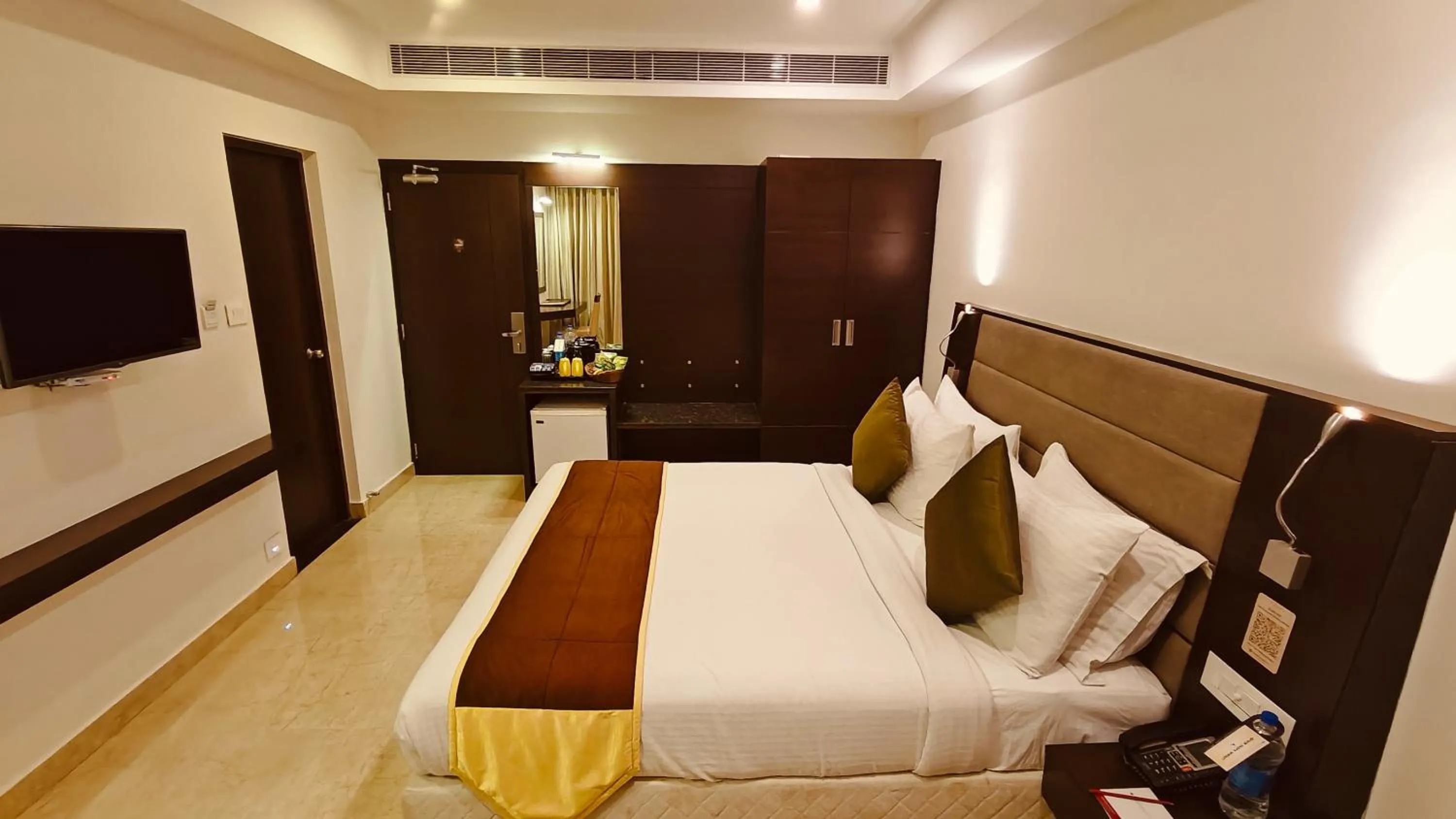 Bed in Khanna Fiesta - A Bergamont Hotel, Vellore