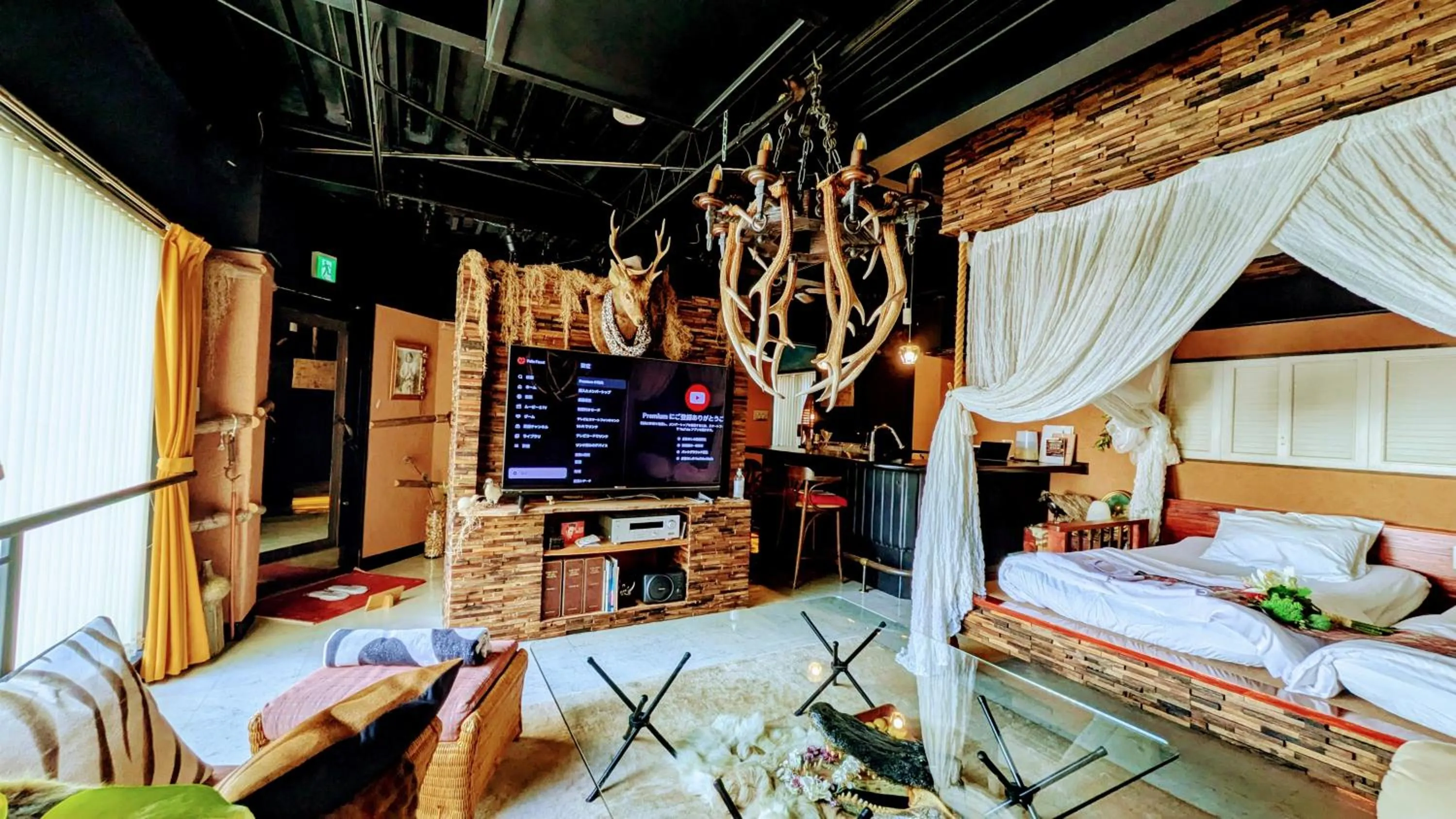 Living room, Bed in Yadoya Lodge
