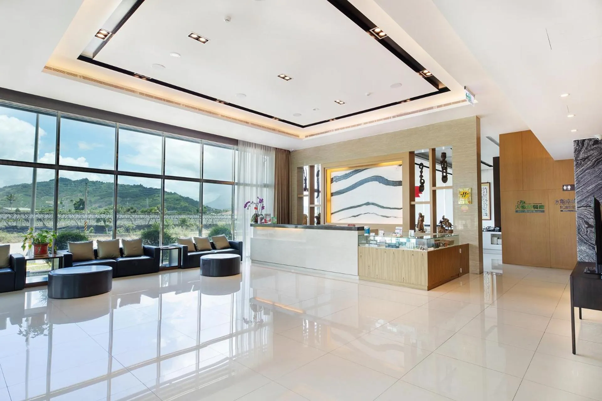 Lobby or reception in Naruwan Galaxy Place