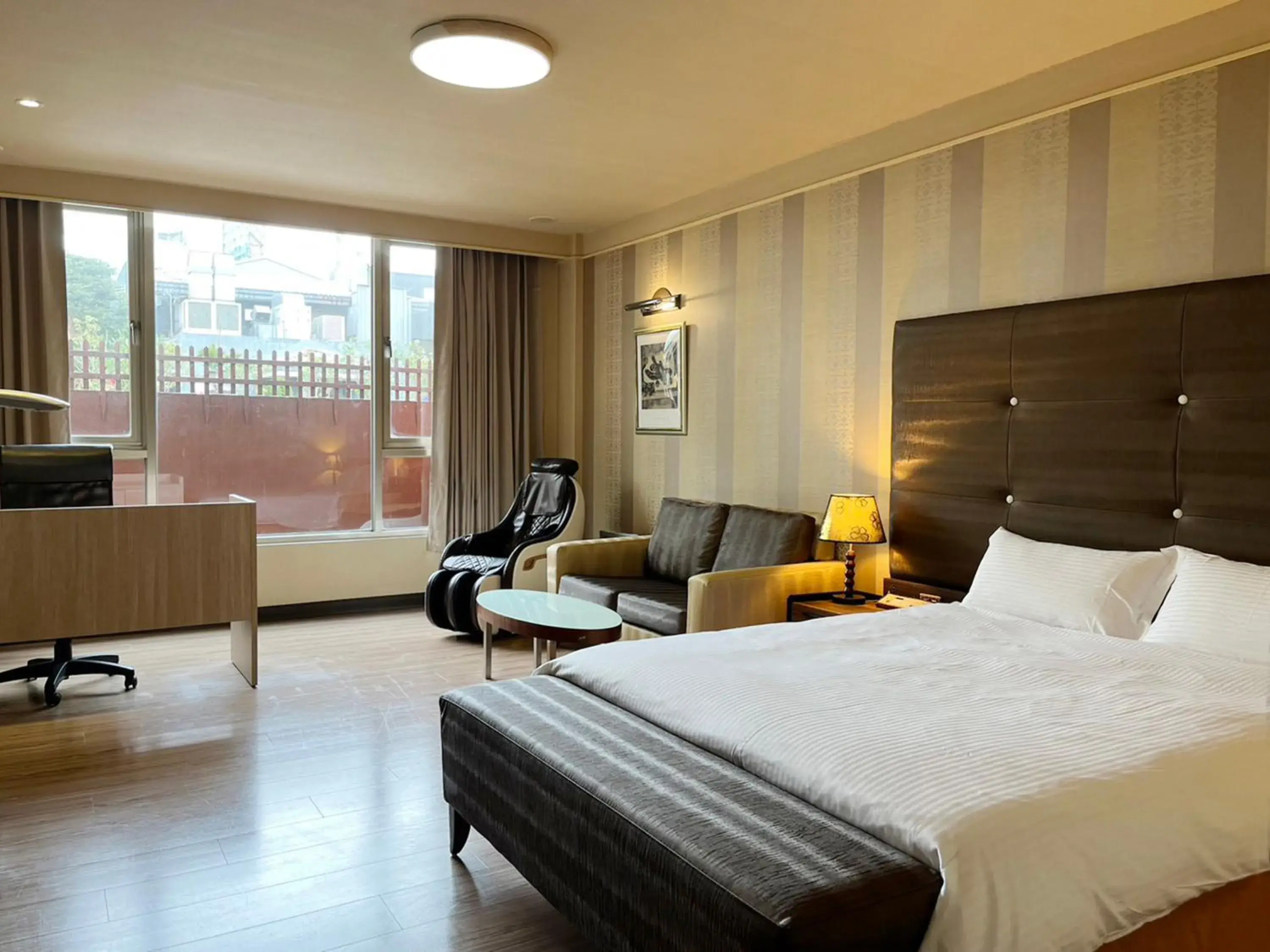 Photo of the whole room, Bed in Gueylin Hotel Photo of the whole room, Bed in Gueylin Hotel