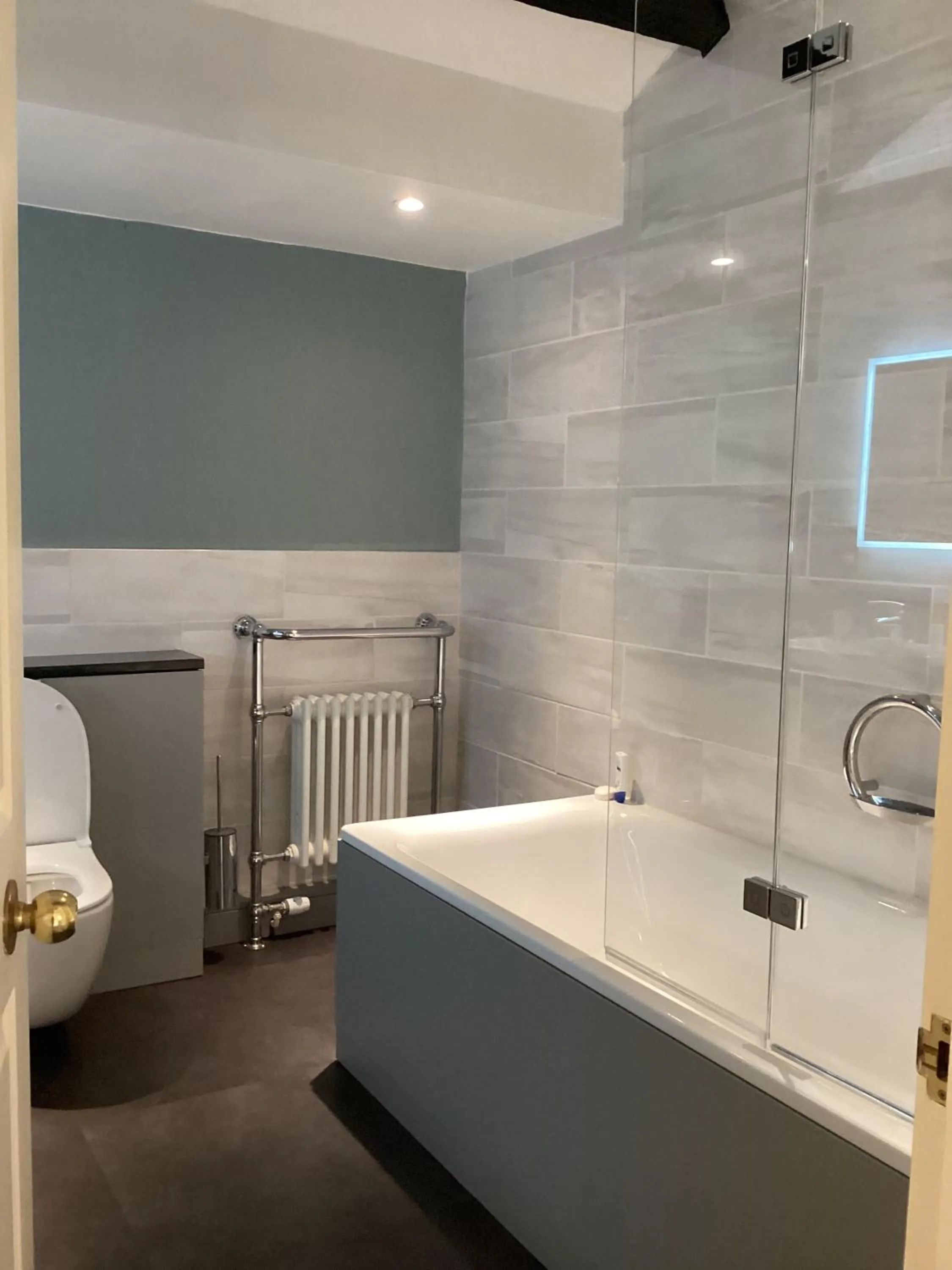 Bathroom in Hazlewood Castle & Spa