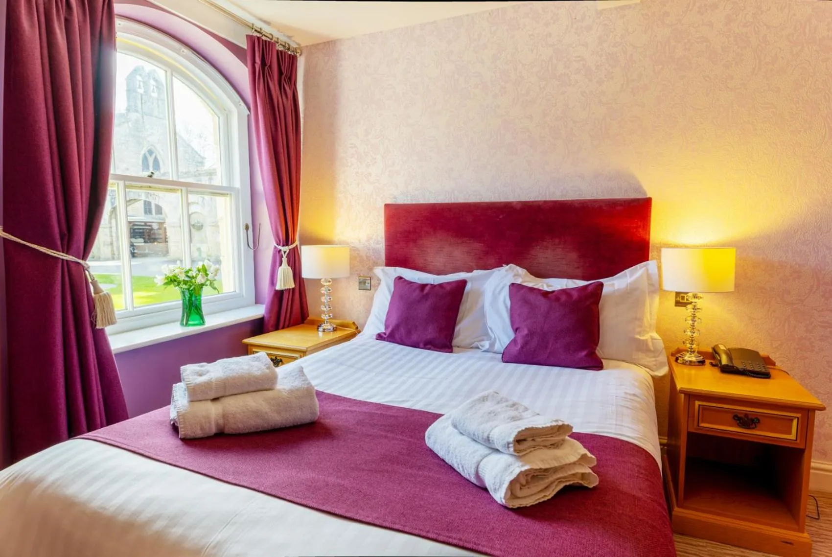 Bedroom, Bed in Hazlewood Castle & Spa