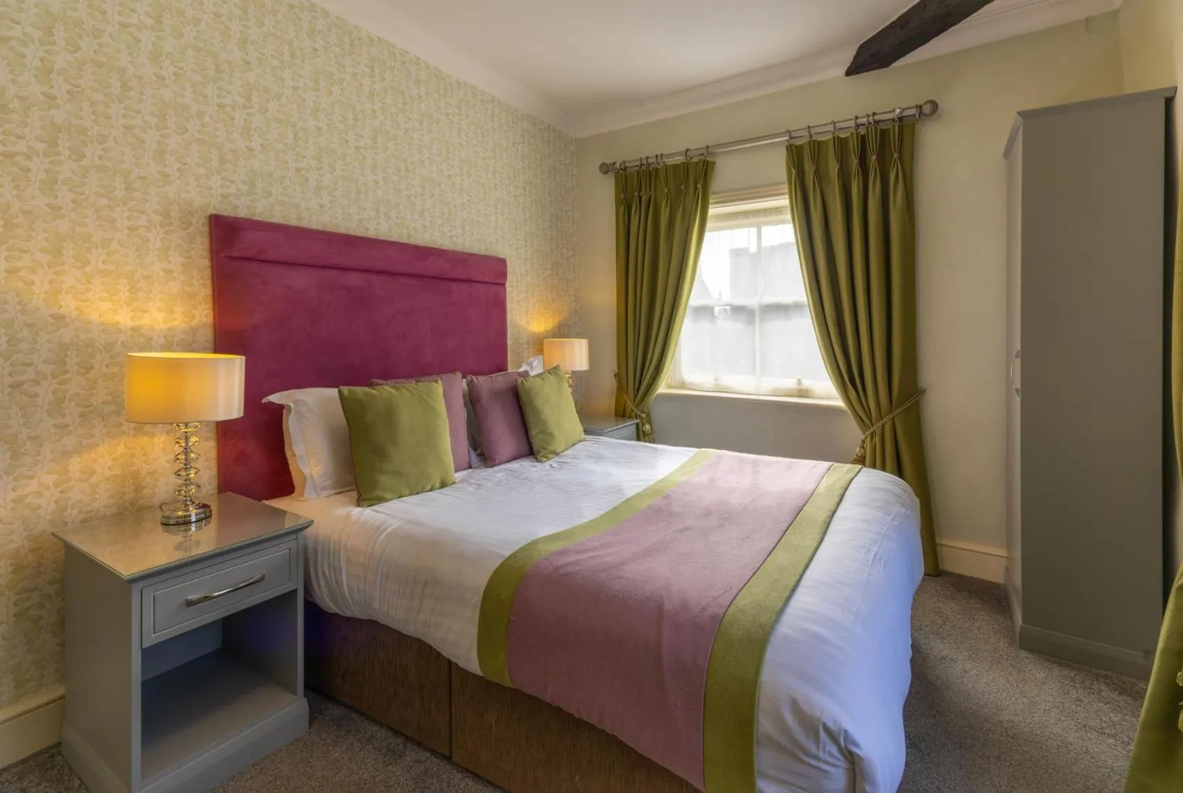 Bedroom, Bed in Hazlewood Castle & Spa