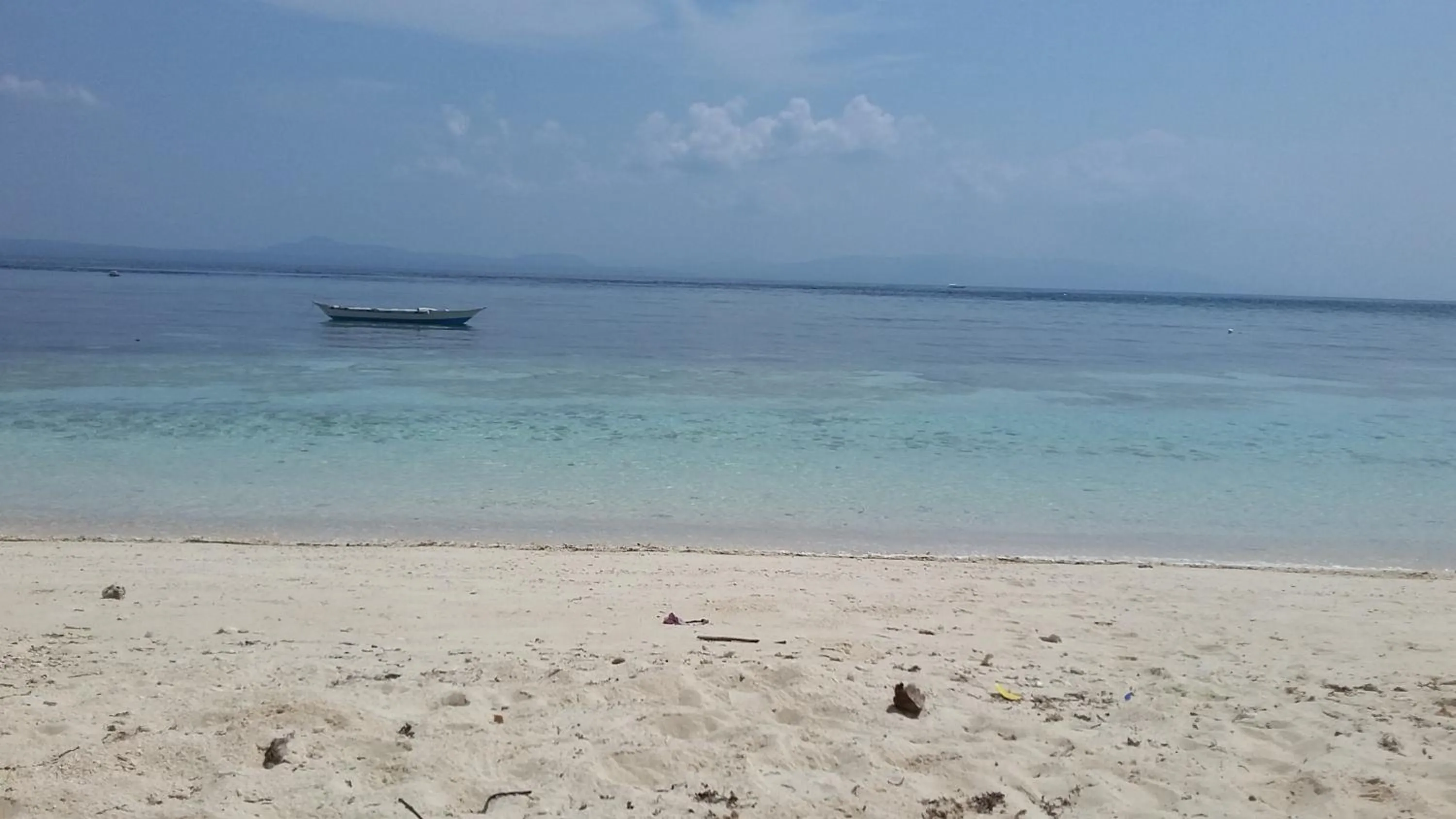 Shirley's Cottage - Pamilacan Island