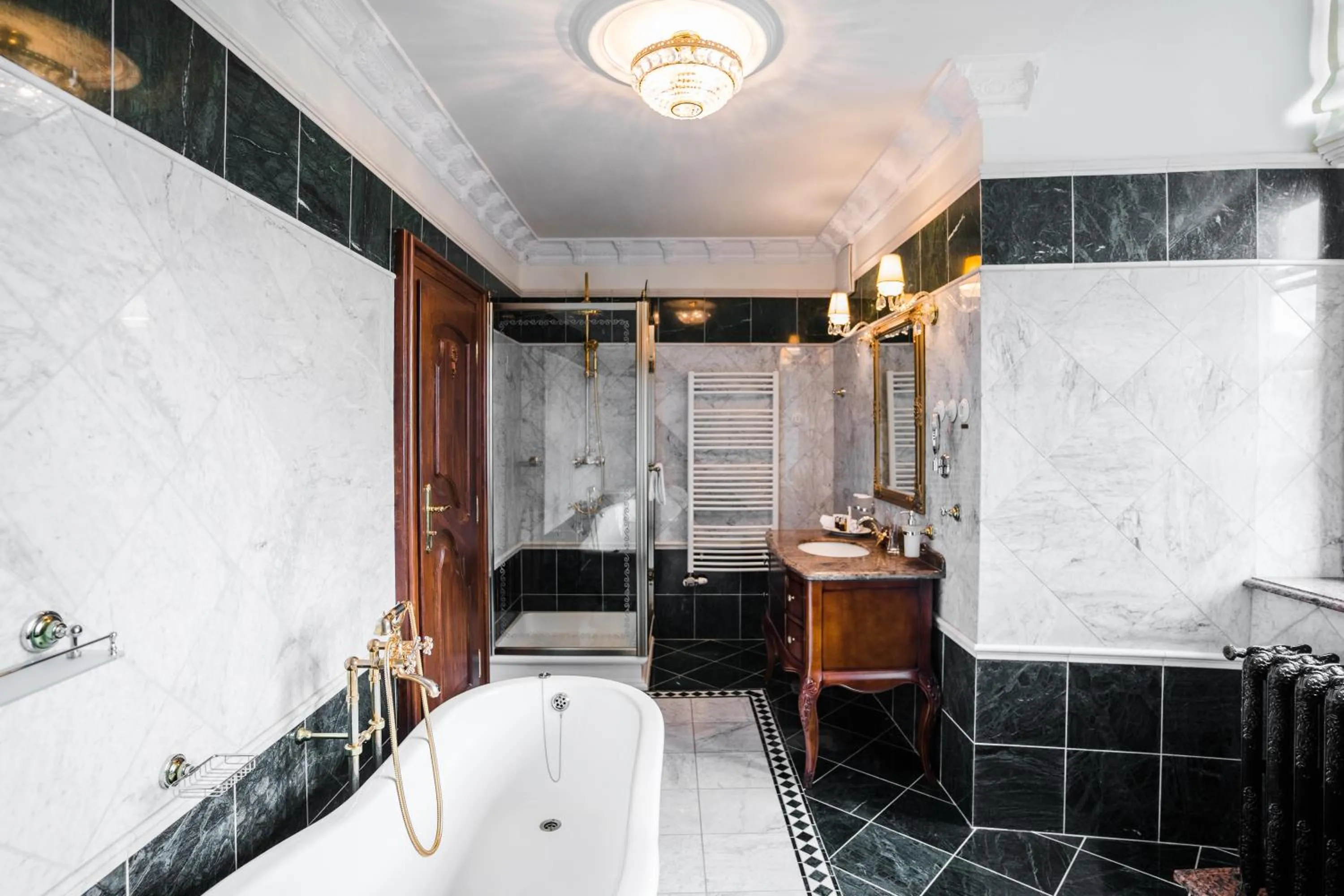 Bathroom in Galicia Nueva, castle hotel