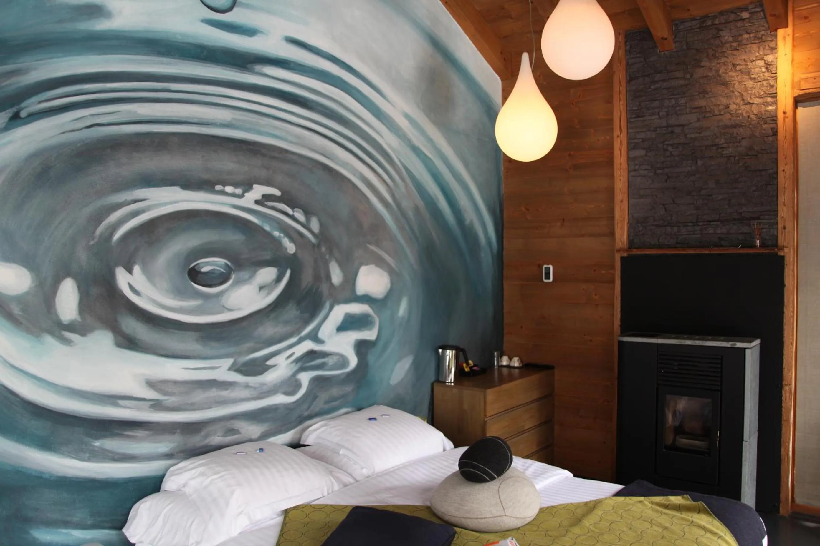 Toilet in Les Mazots de la Source & Spa