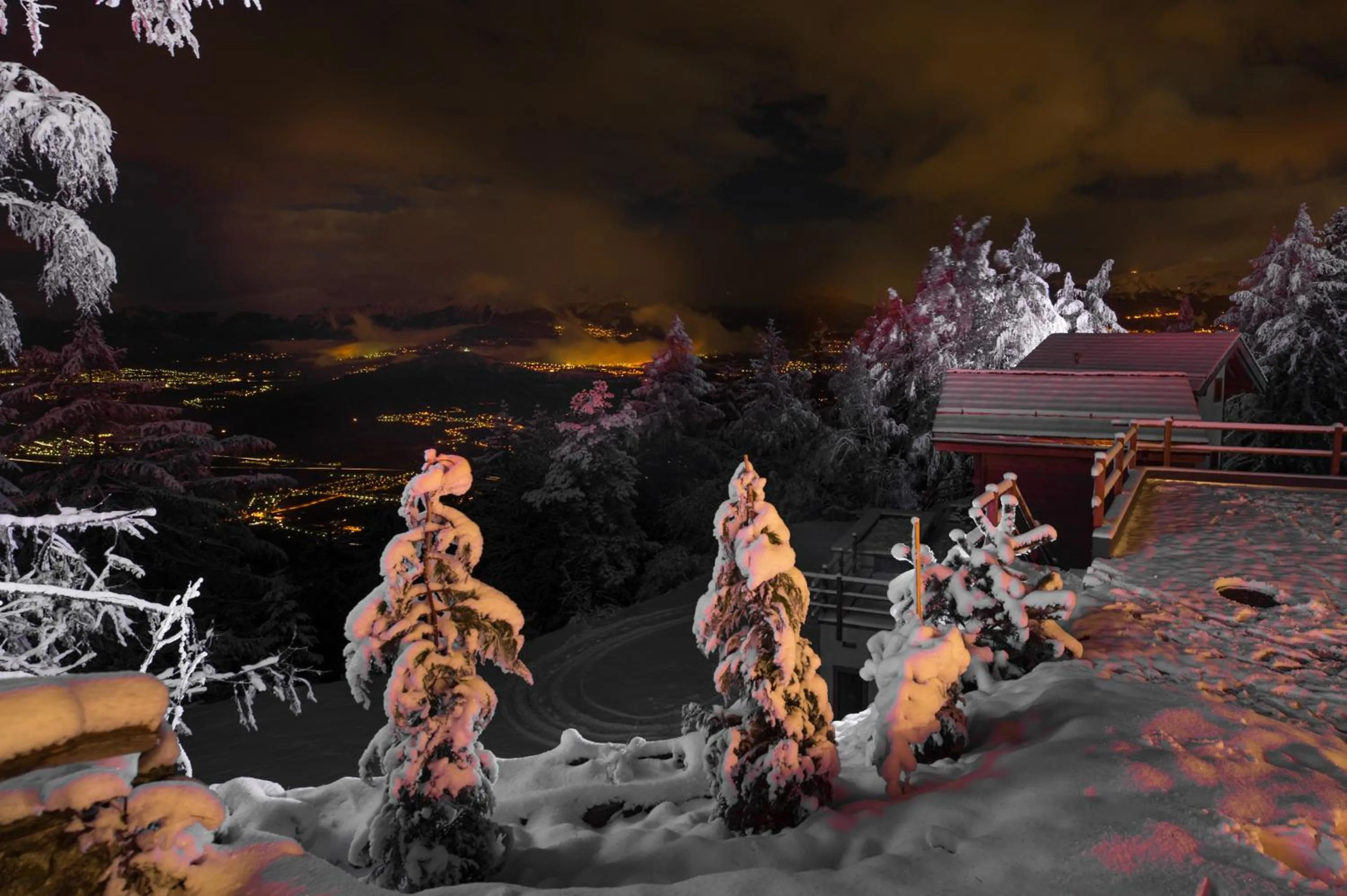 City view in Les Mazots de la Source & Spa