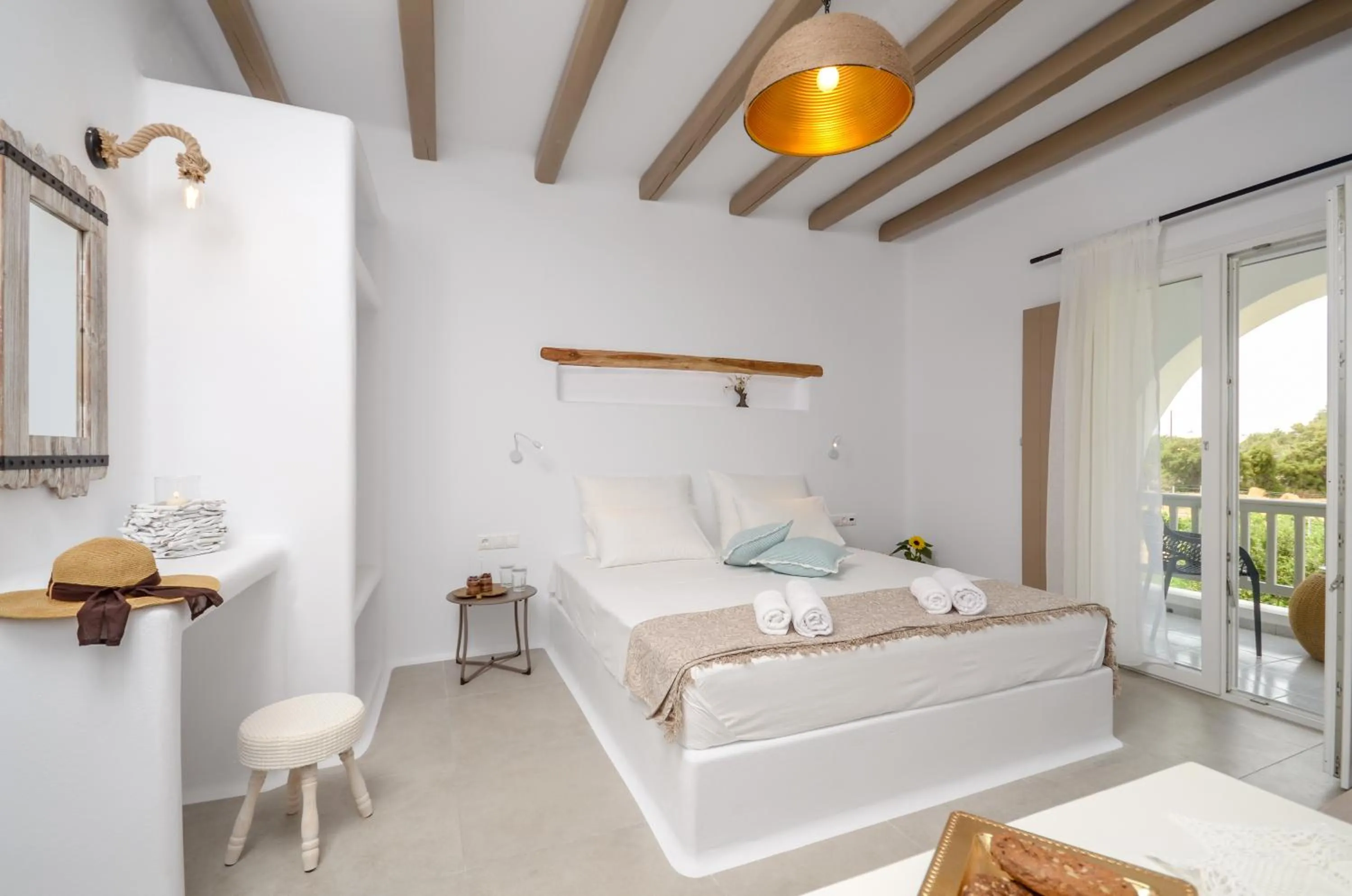 Photo of the whole room, Bed in Ktima Lino