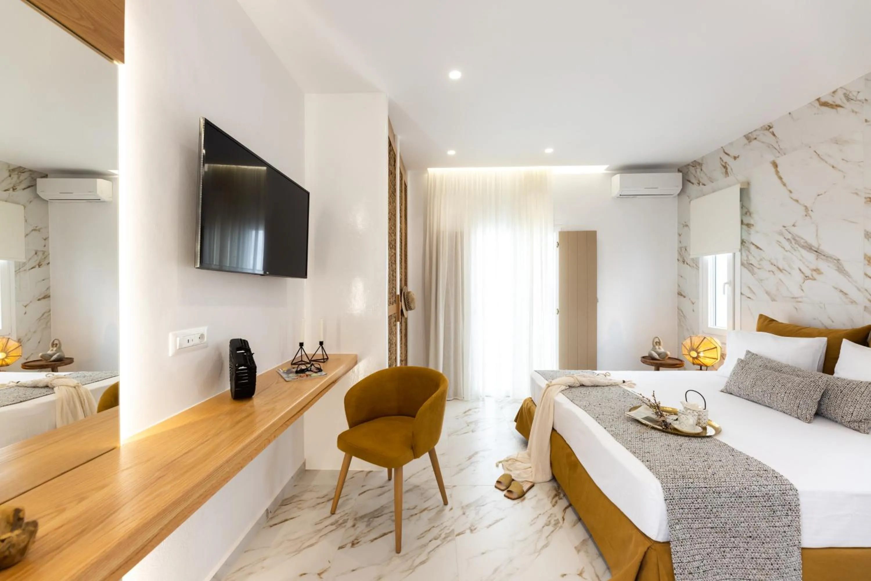 TV and multimedia, Bed in Ktima Lino