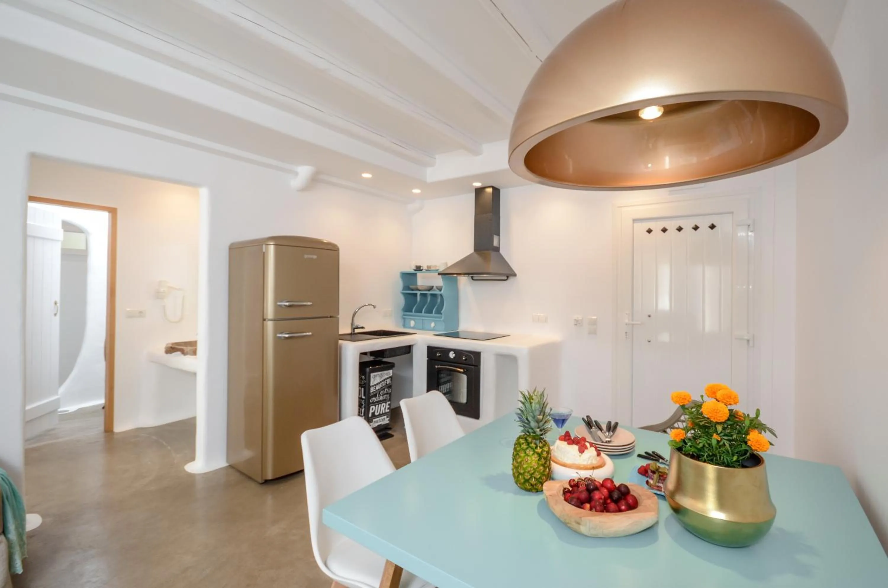 Kitchen or kitchenette in Ktima Lino