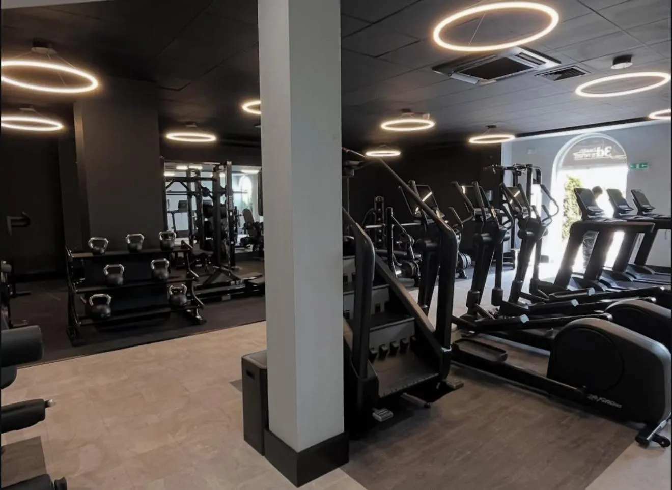 Fitness centre/facilities in Holiday Inn Corby Kettering A43 by IHG