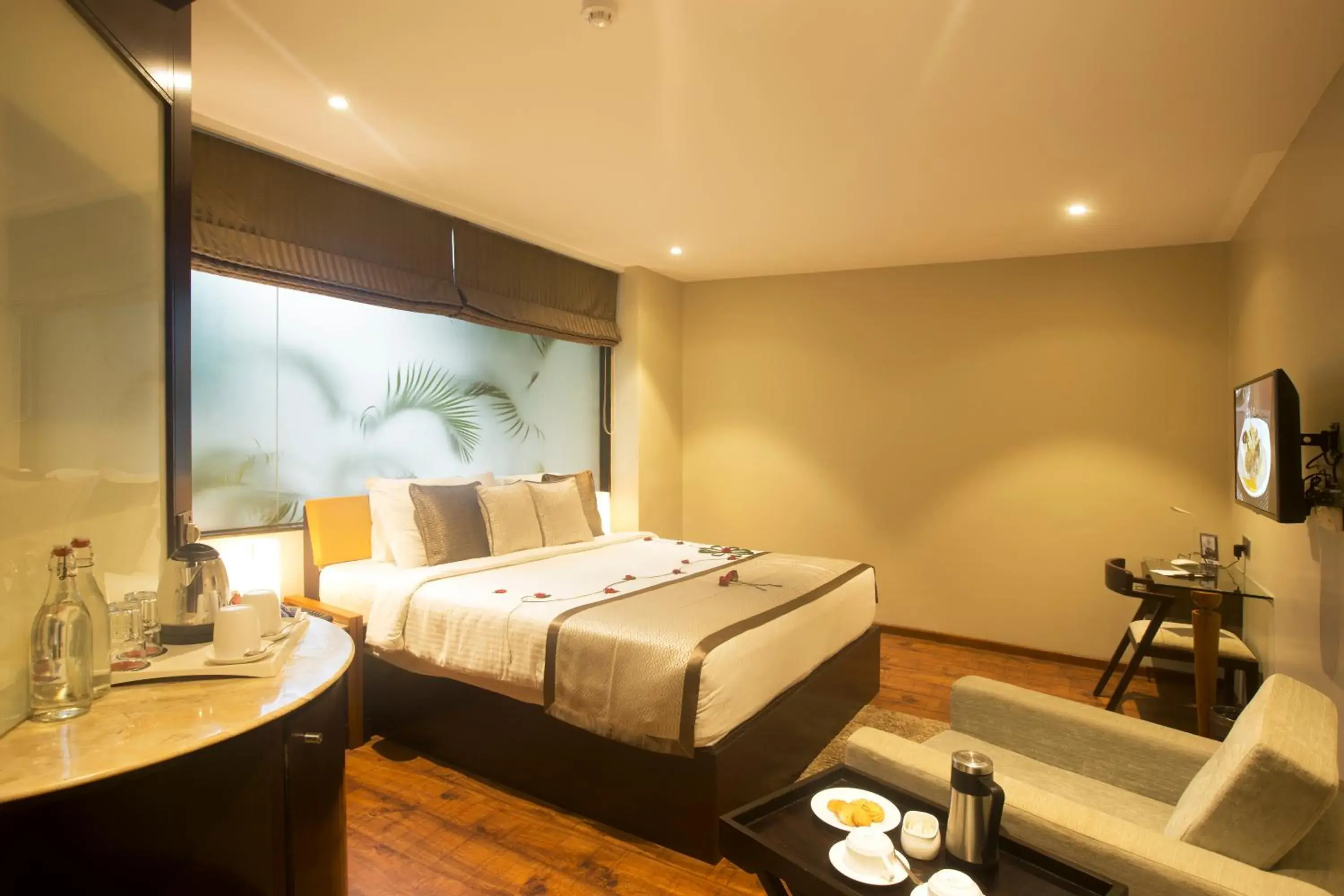 Bedroom, Bed in Sea Shell Coral Cove Bedroom, Bed in Sea Shell Coral Cove