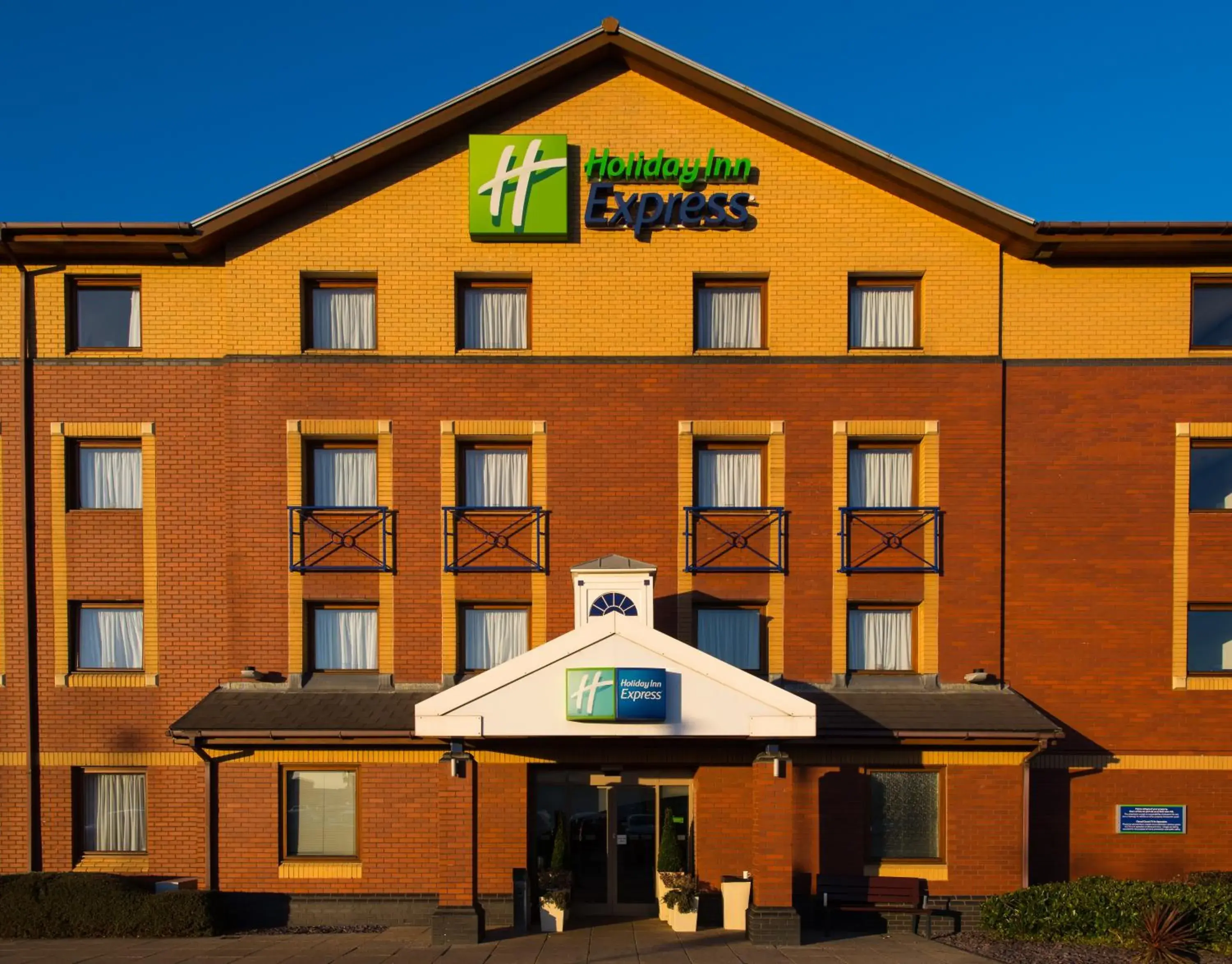 Property building in Holiday Inn Express Stoke-On-Trent by IHG Property building in Holiday Inn Express Stoke-On-Trent by IHG