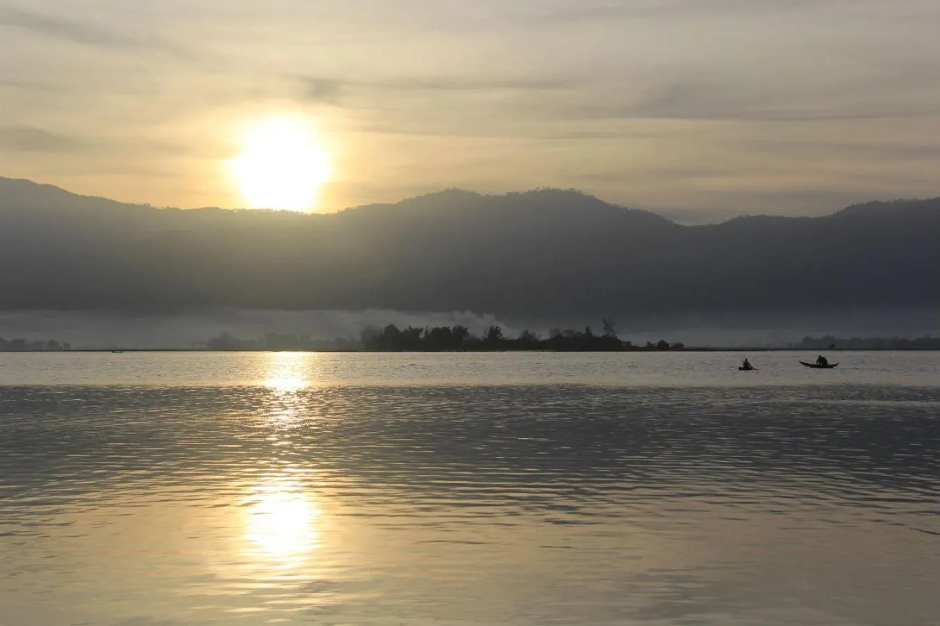 Lake view in Lak Tented Camp
