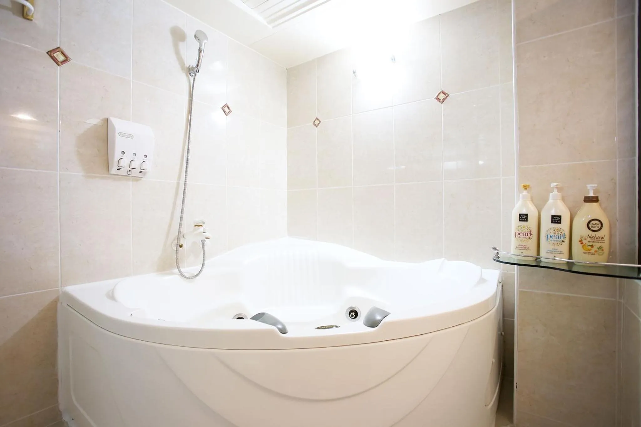 Bathroom in Mate Hotel