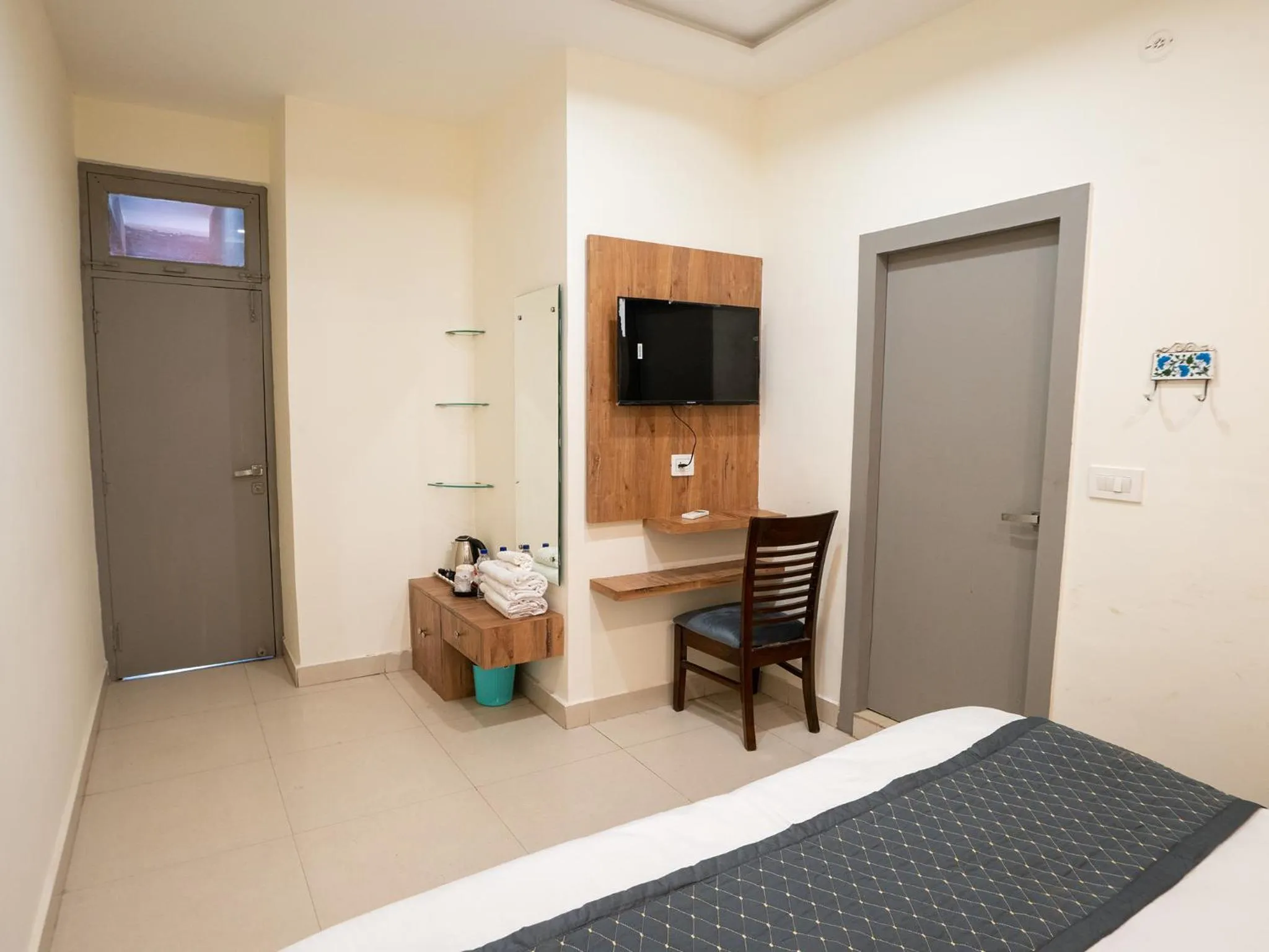 TV and multimedia in Moustache Agra