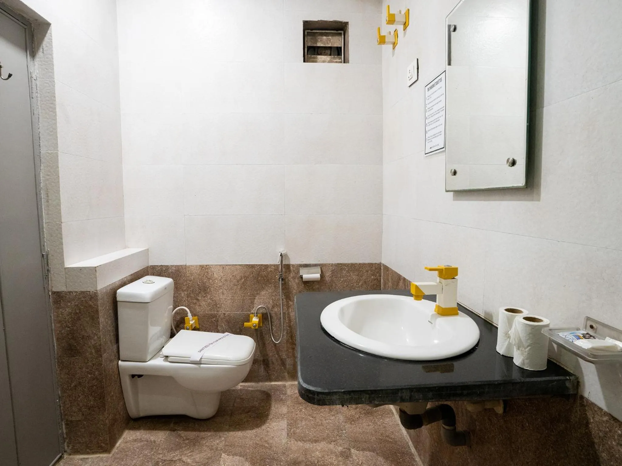 Toilet in Moustache Agra