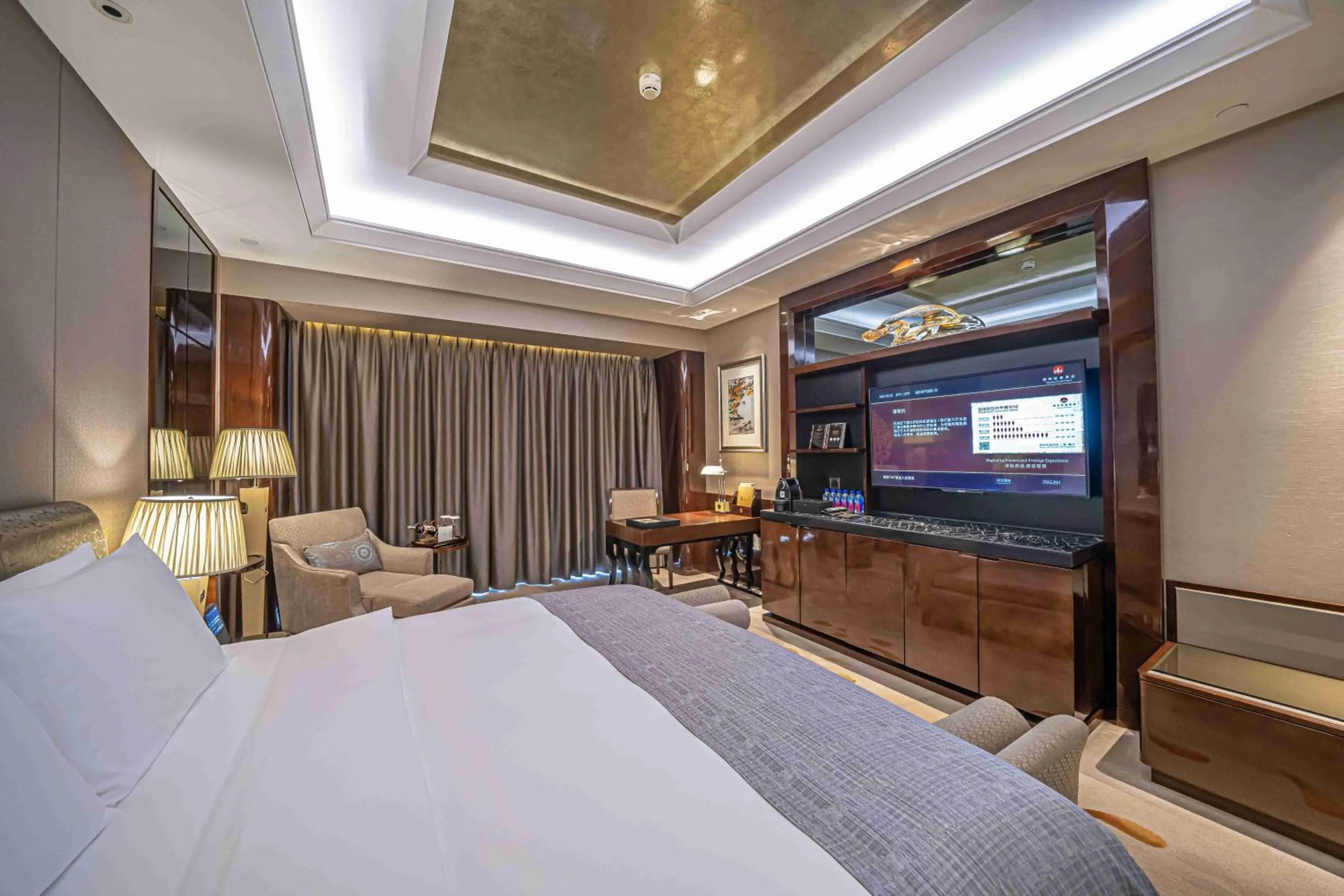 Bed in Zhaolin Grand Hotel