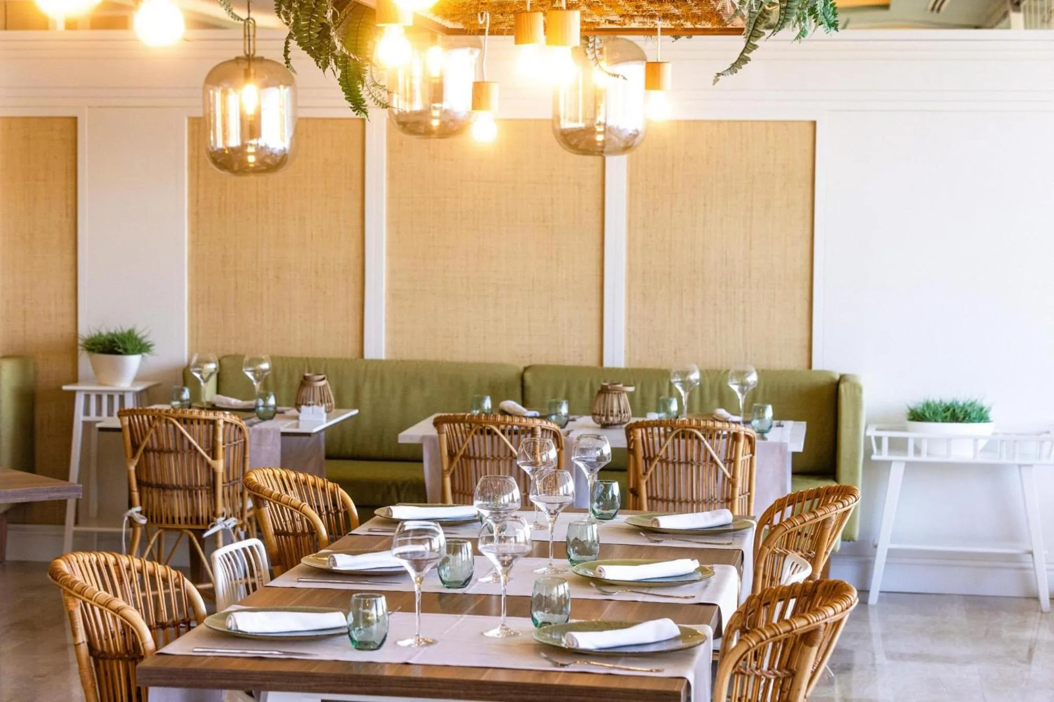 Restaurant/places to eat in Zafiro Palace Palmanova