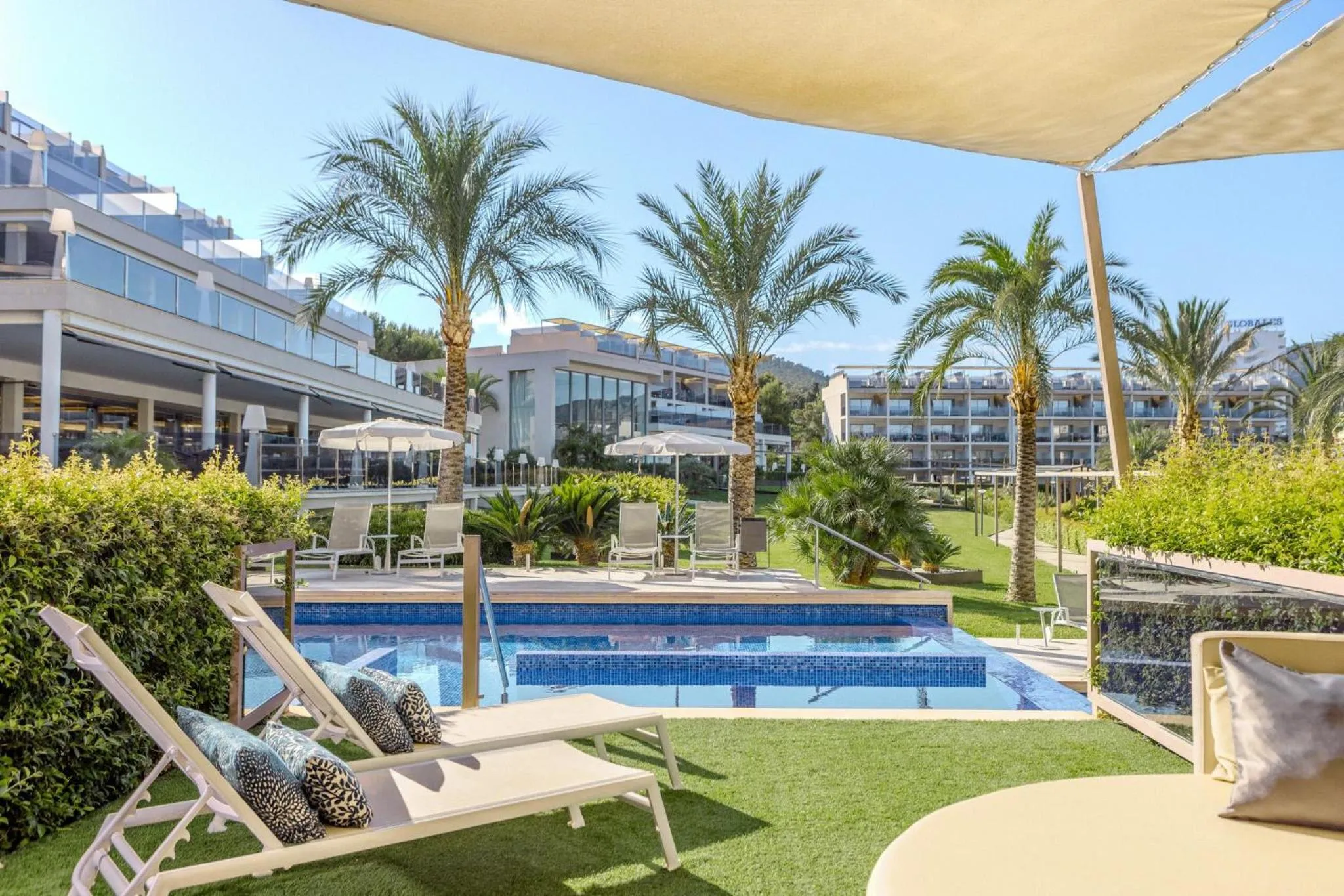 Photo of the whole room in Zafiro Palace Palmanova