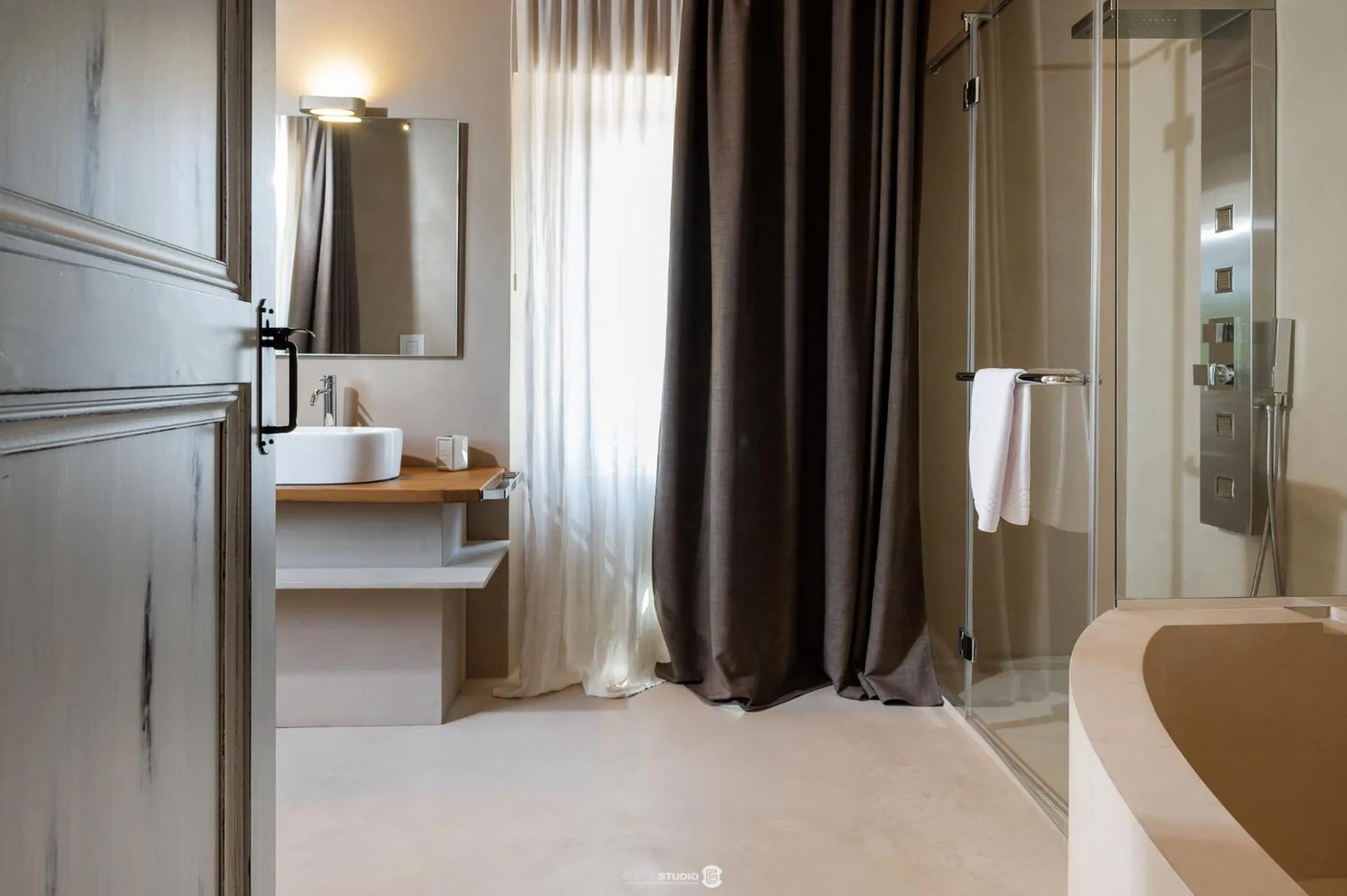 Bathroom in Villa Anitori Prestige Relais & Spa