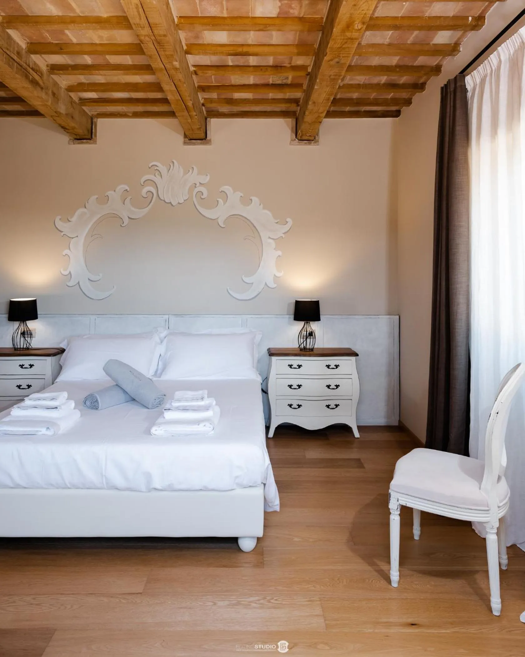 Bed in Villa Anitori Prestige Relais & Spa