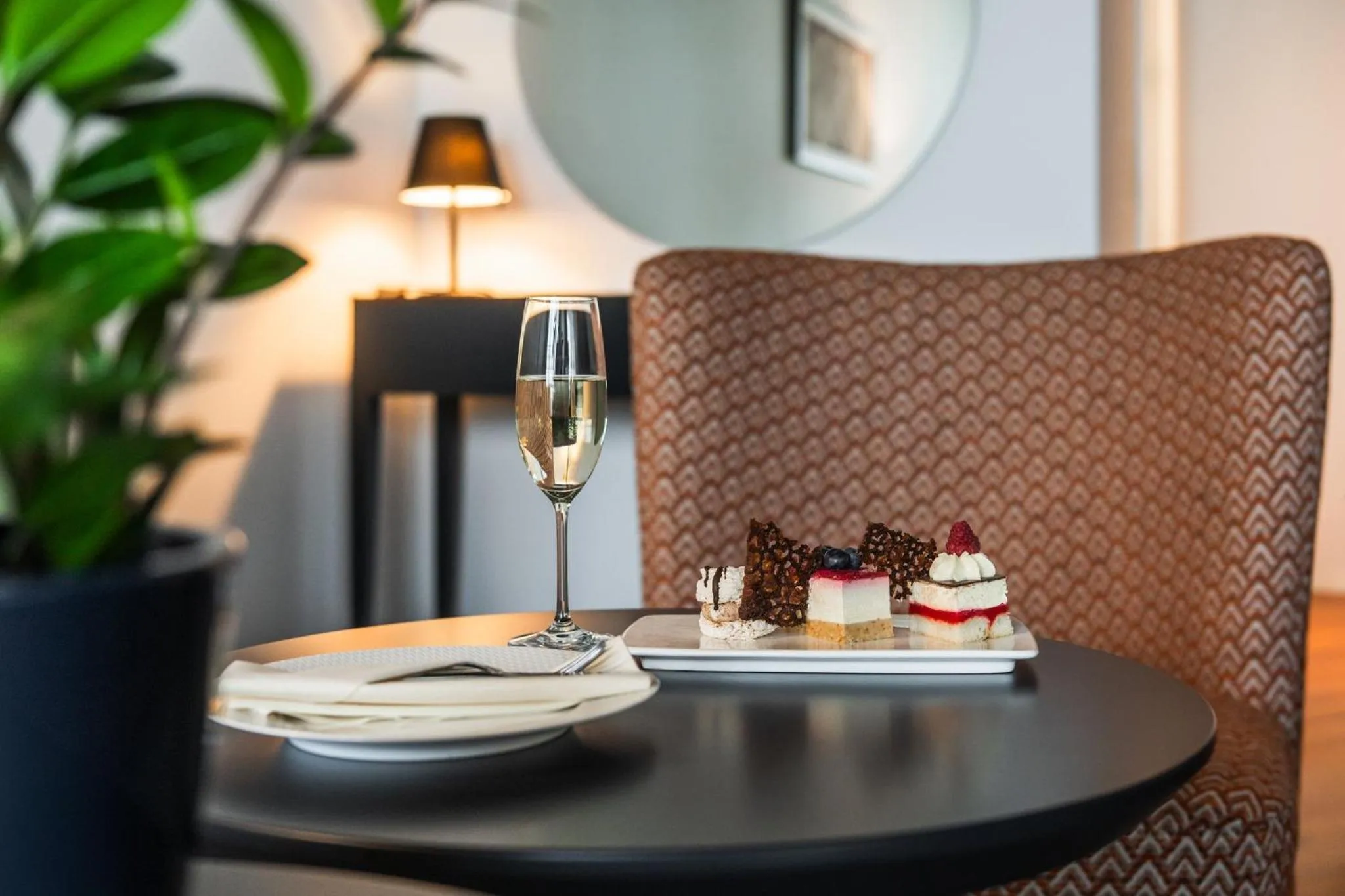 Photo of the whole room in Crowne Plaza Podgorica by IHG