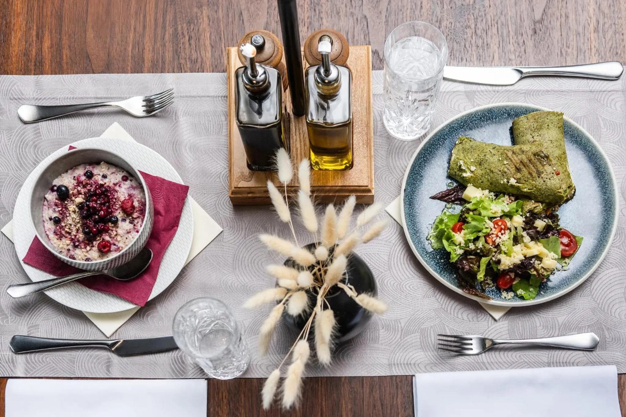 Restaurant/places to eat in Crowne Plaza Podgorica by IHG