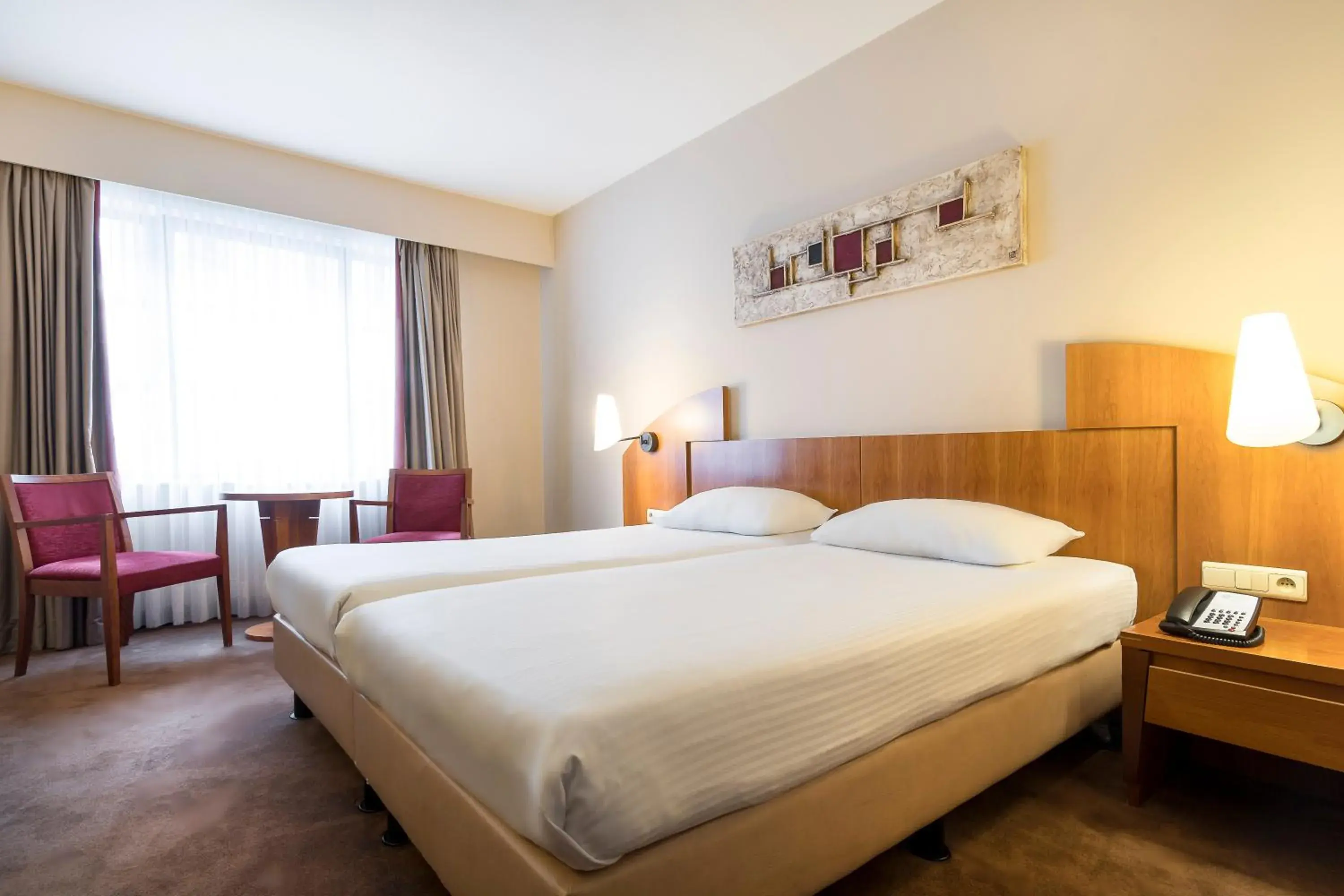 Photo of the whole room, Bed in Astoria Hotel Antwerp Photo of the whole room, Bed in Astoria Hotel Antwerp