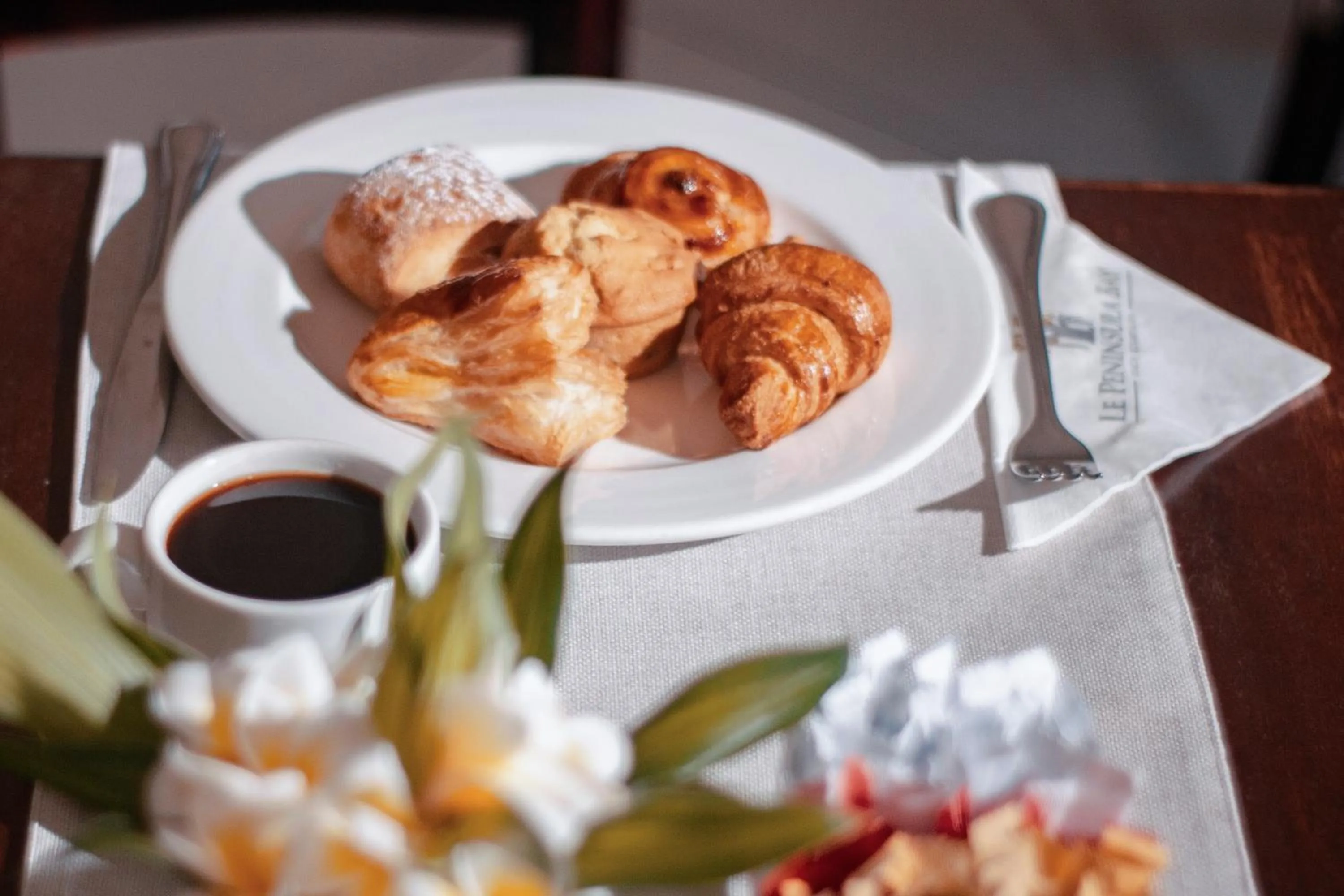 Breakfast in Le Peninsula Bay Beach Resort & Spa