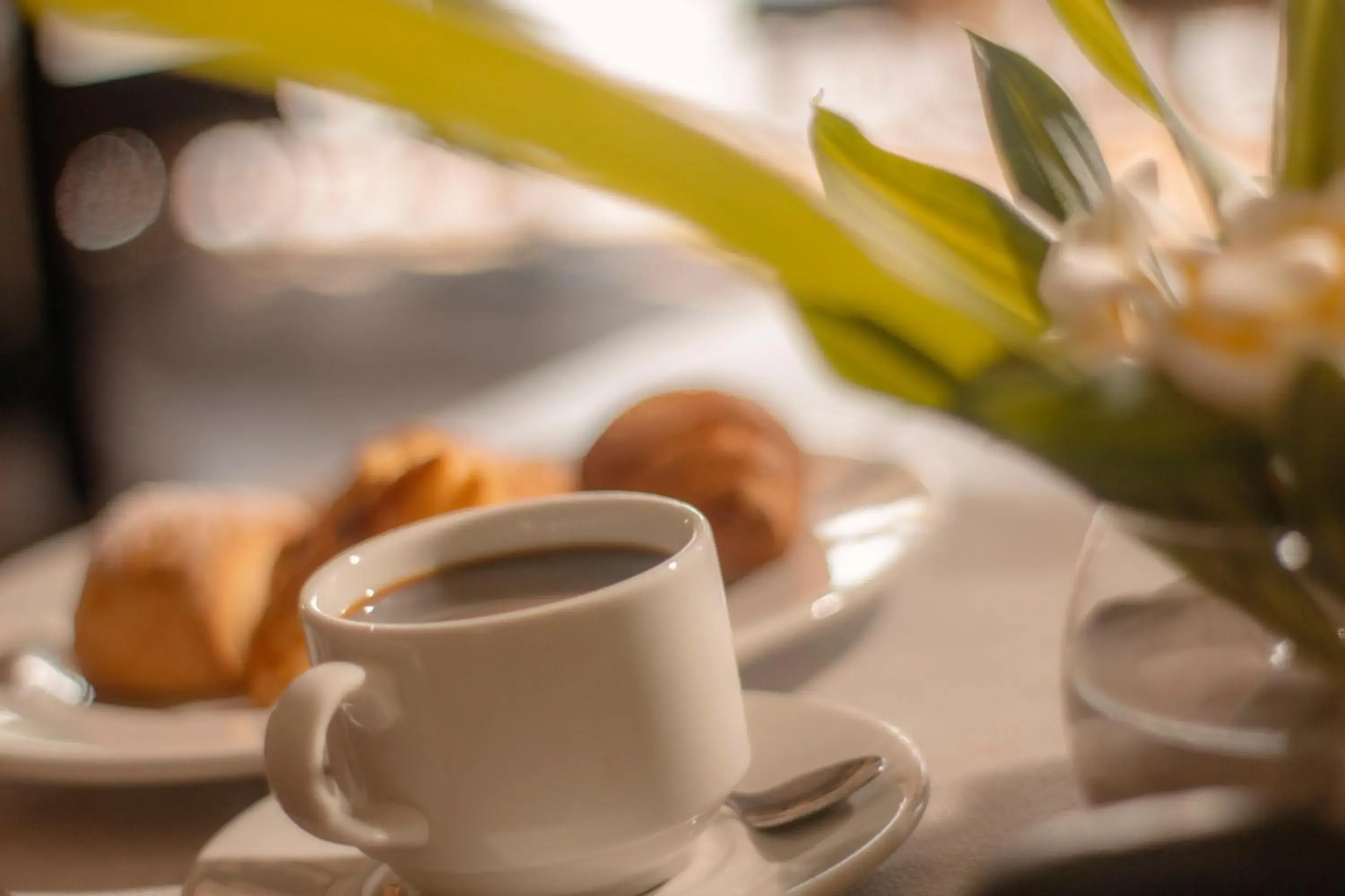 Breakfast in Le Peninsula Bay Beach Resort & Spa Breakfast in Le Peninsula Bay Beach Resort & Spa