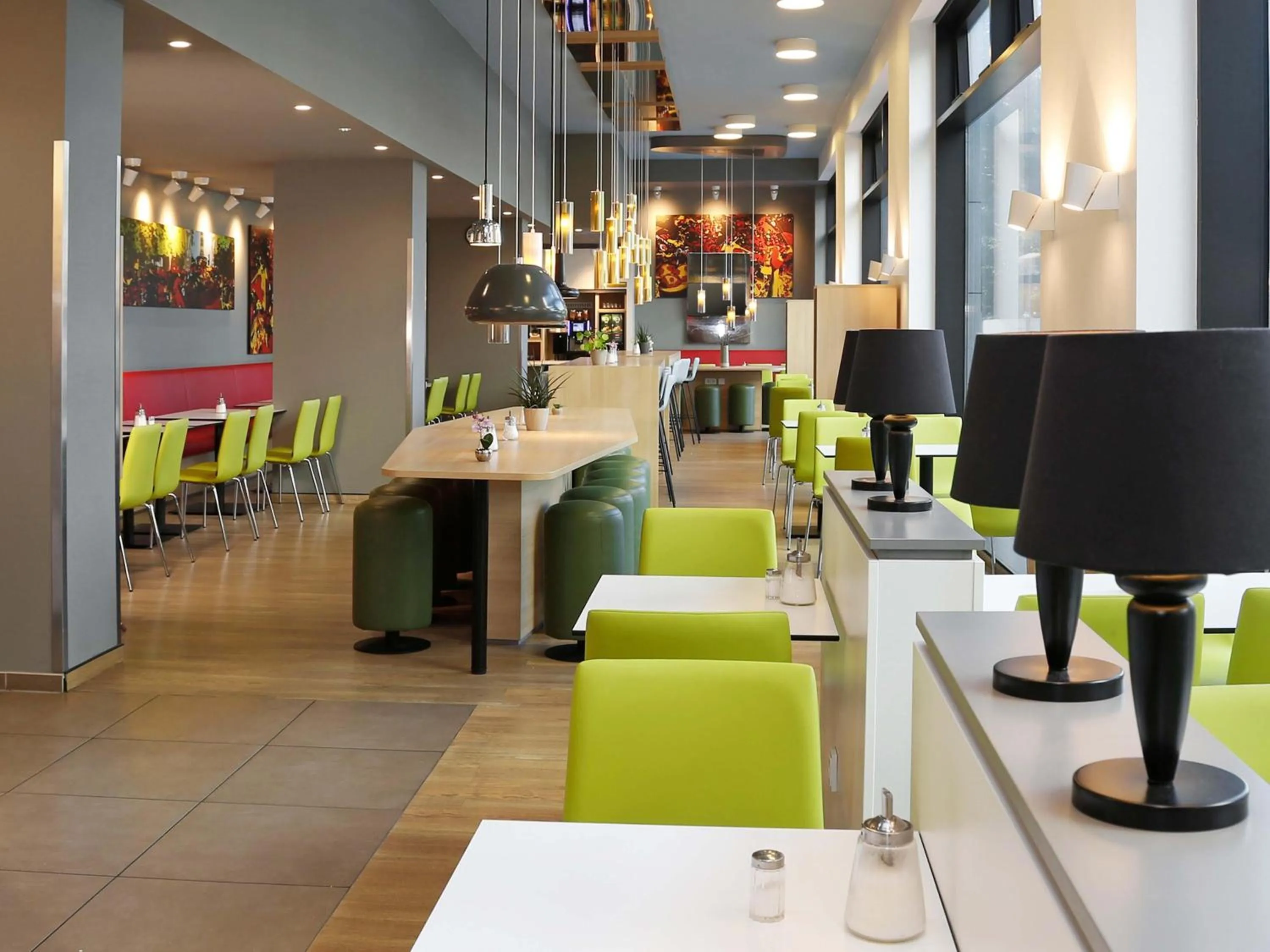 Restaurant/places to eat in B&B Hotel Berlin-Tiergarten