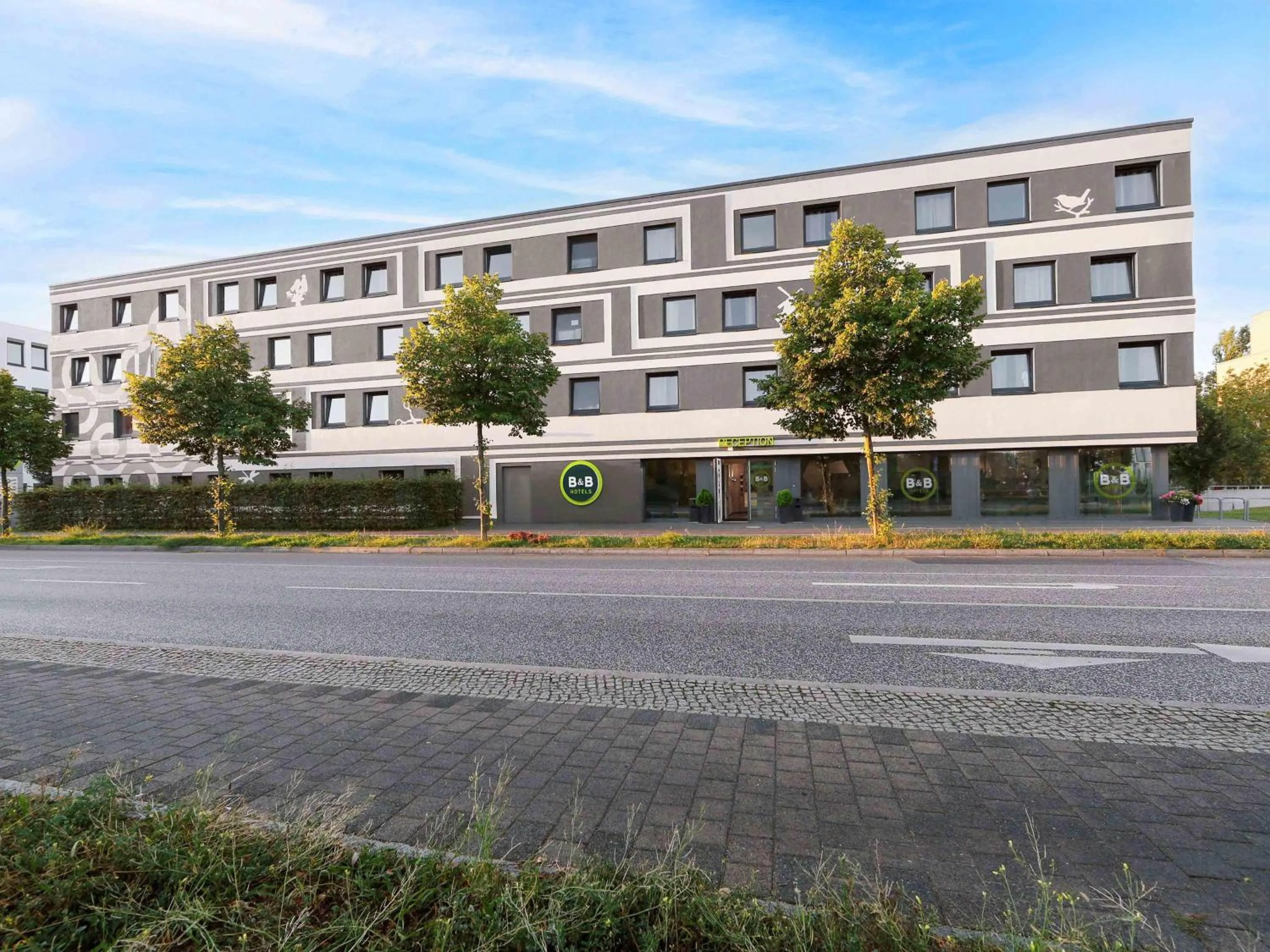 Property building in B&B Hotel Potsdam