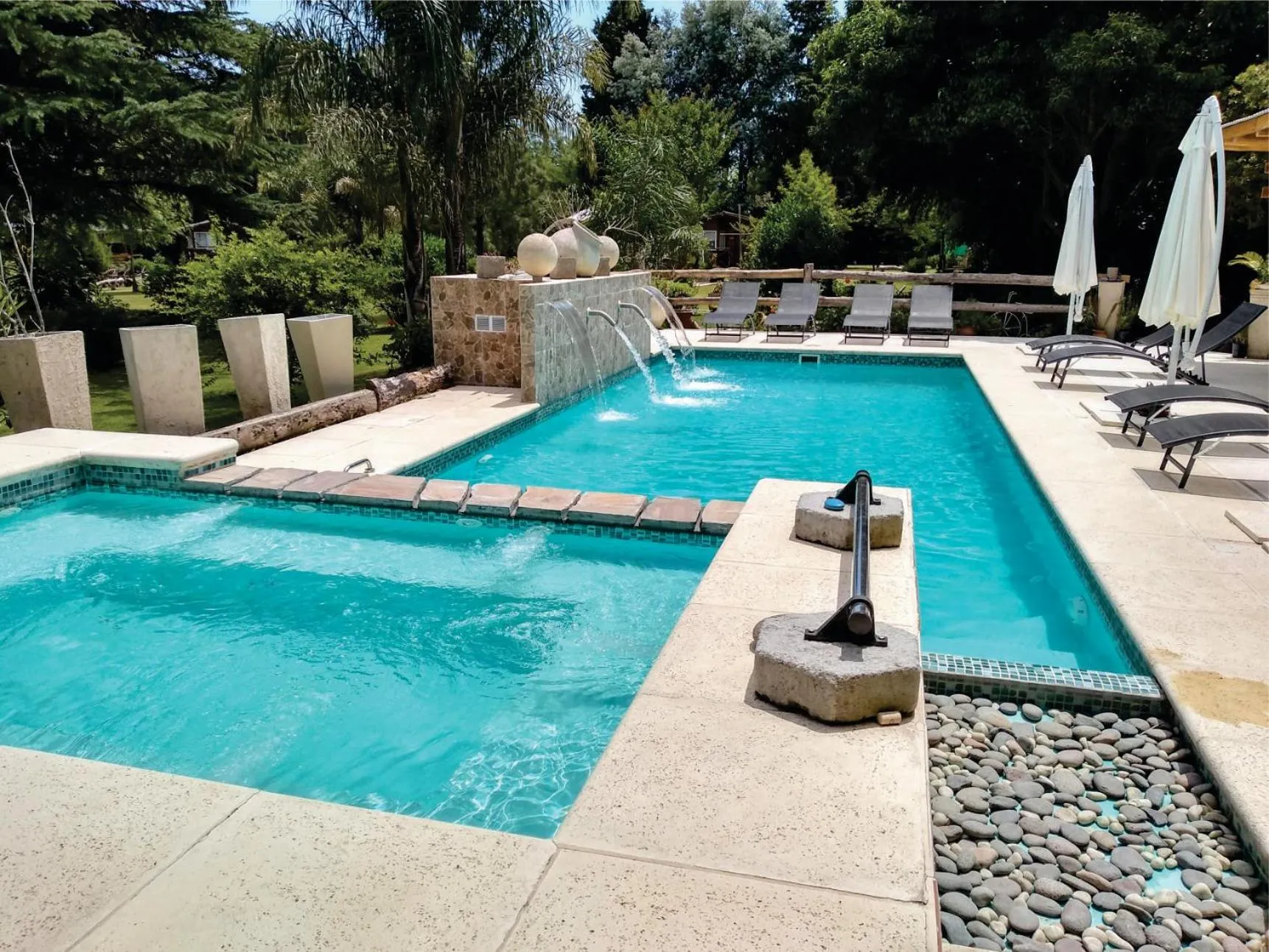 Swimming pool in Pualy Resort & Spa