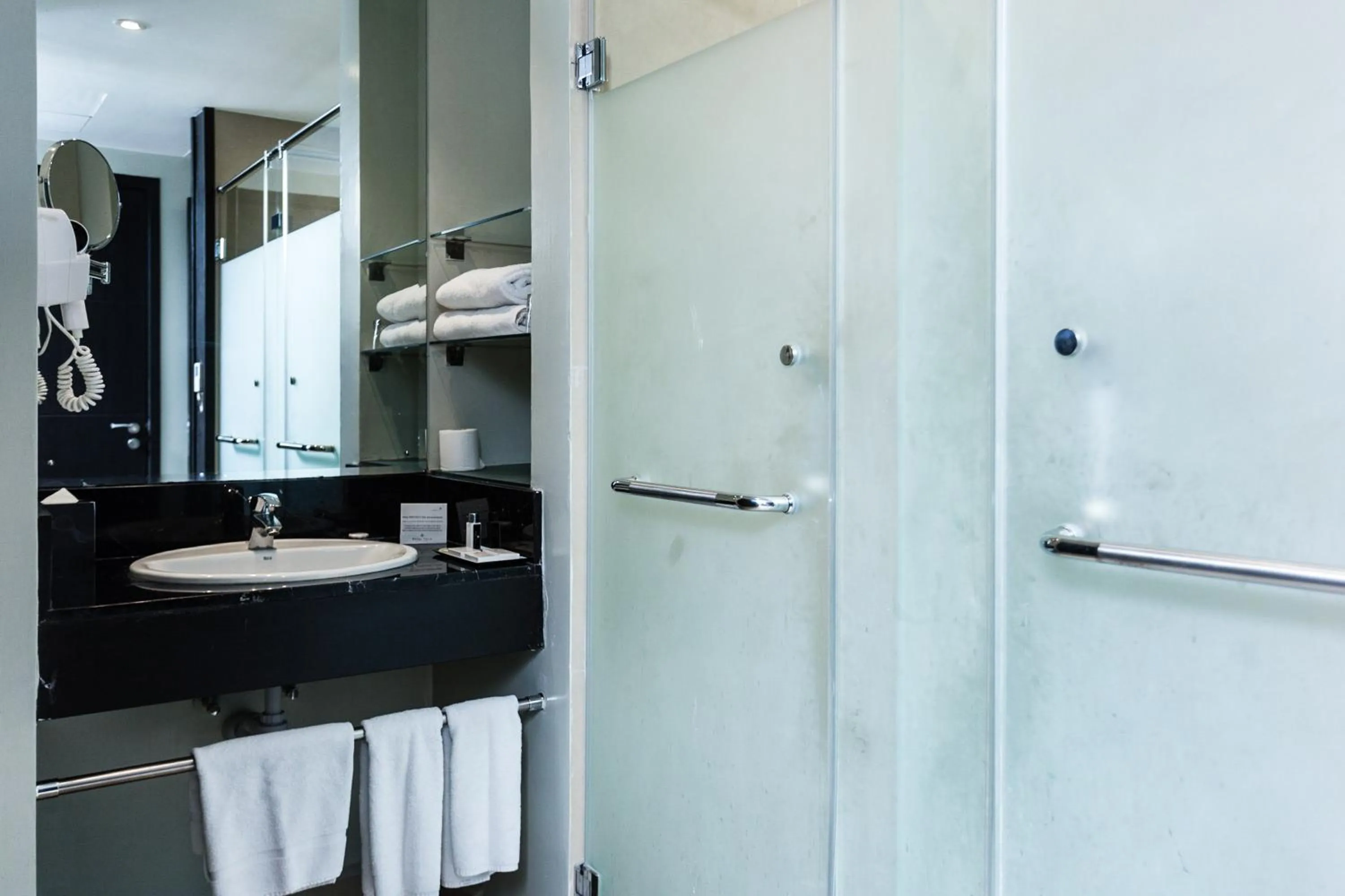 Bathroom in Royal Canaan Nairobi Hotel