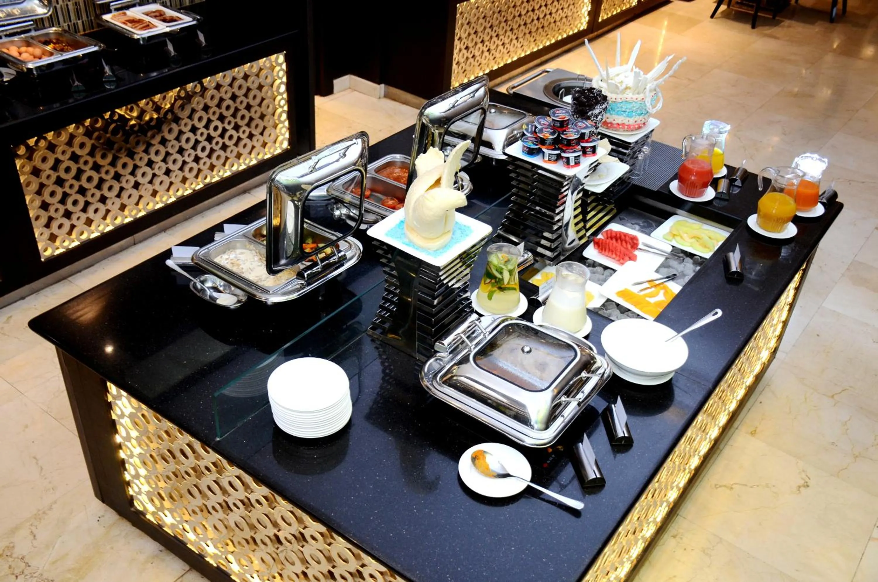 Restaurant/places to eat in Royal Tulip Canaan Nairobi