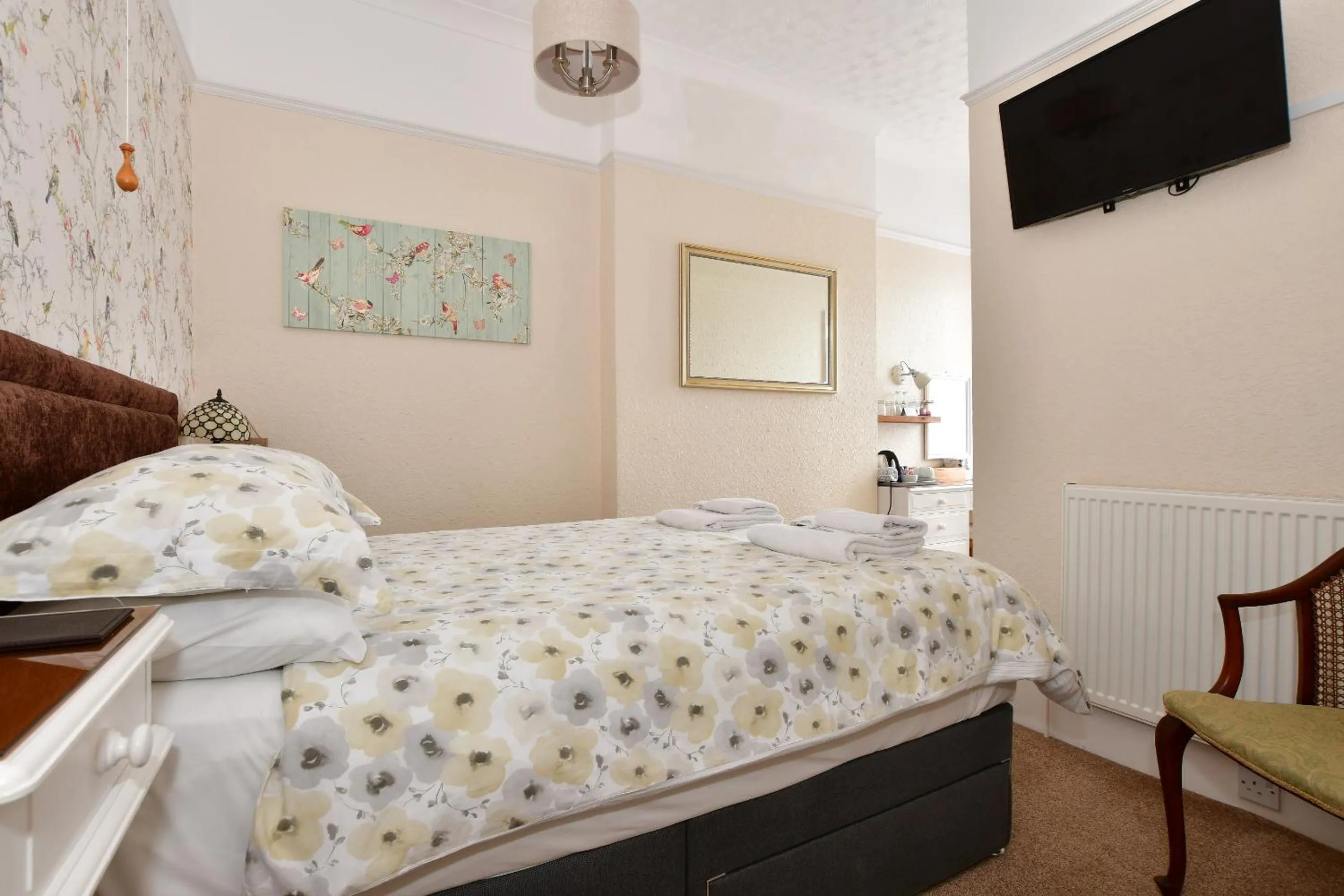 Bedroom, Bed in Grange Bank House