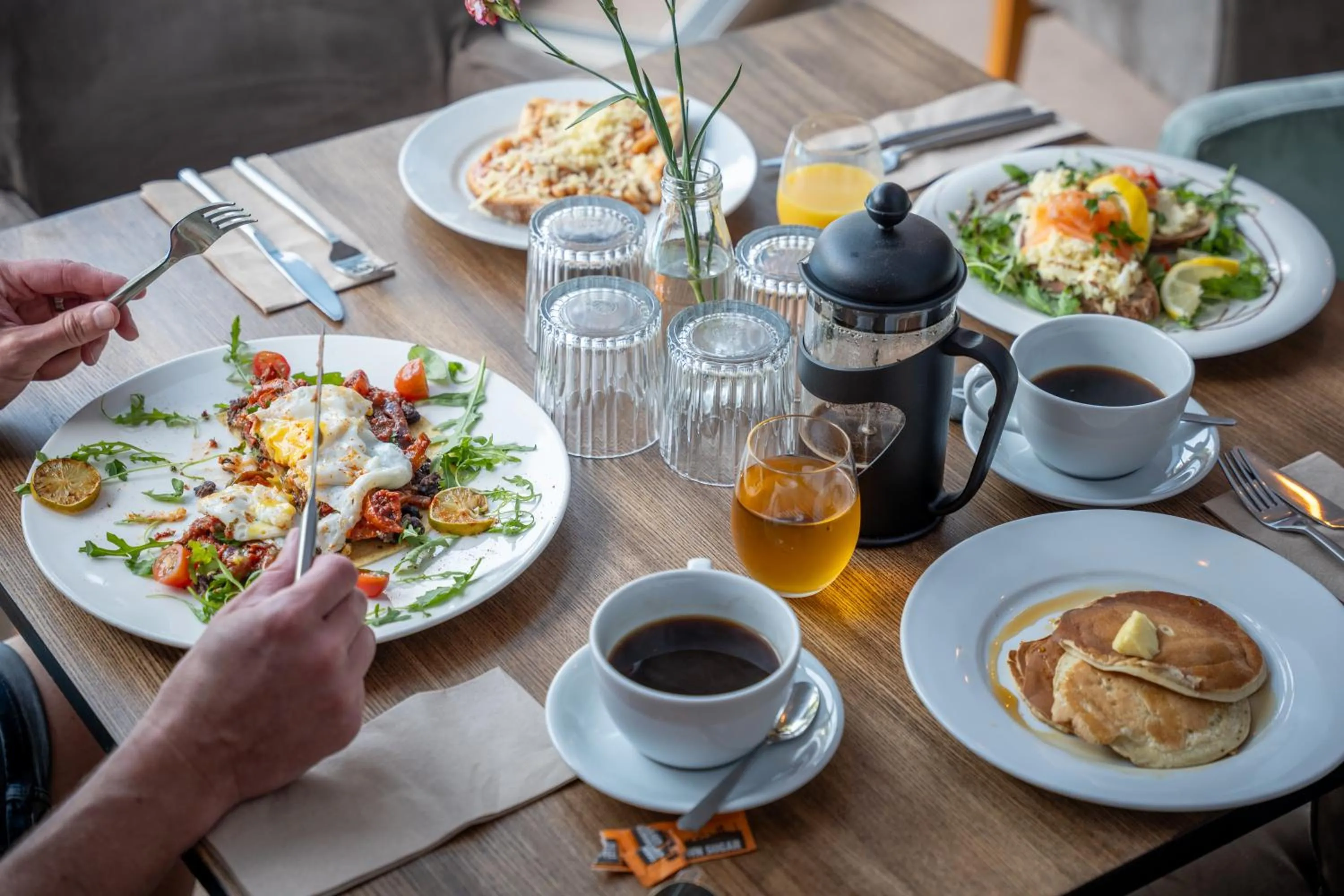 Restaurant/places to eat in The Valley